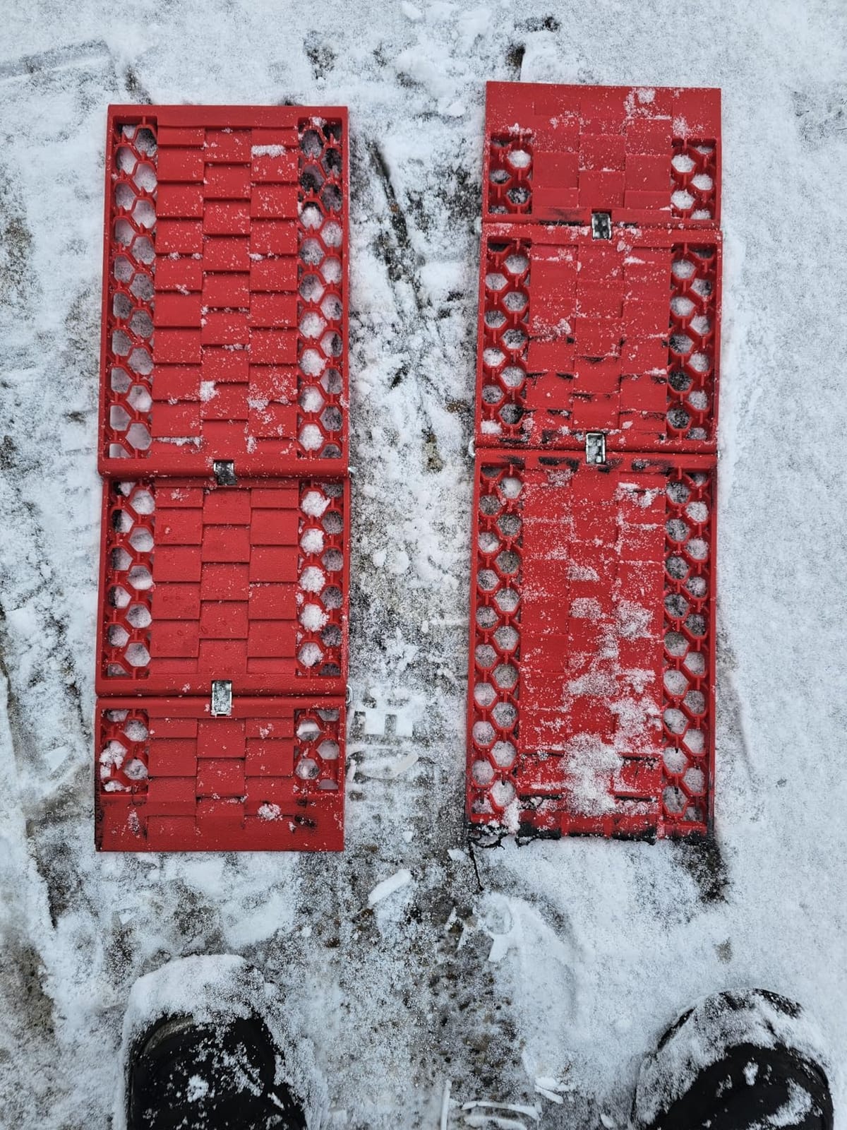 Foldable Emergency Tire Traction Pad, Car Escaper, Ideal to Unstuck Your Car From Snow, Ice, Mud and Sand -2 Pack customer photo 2