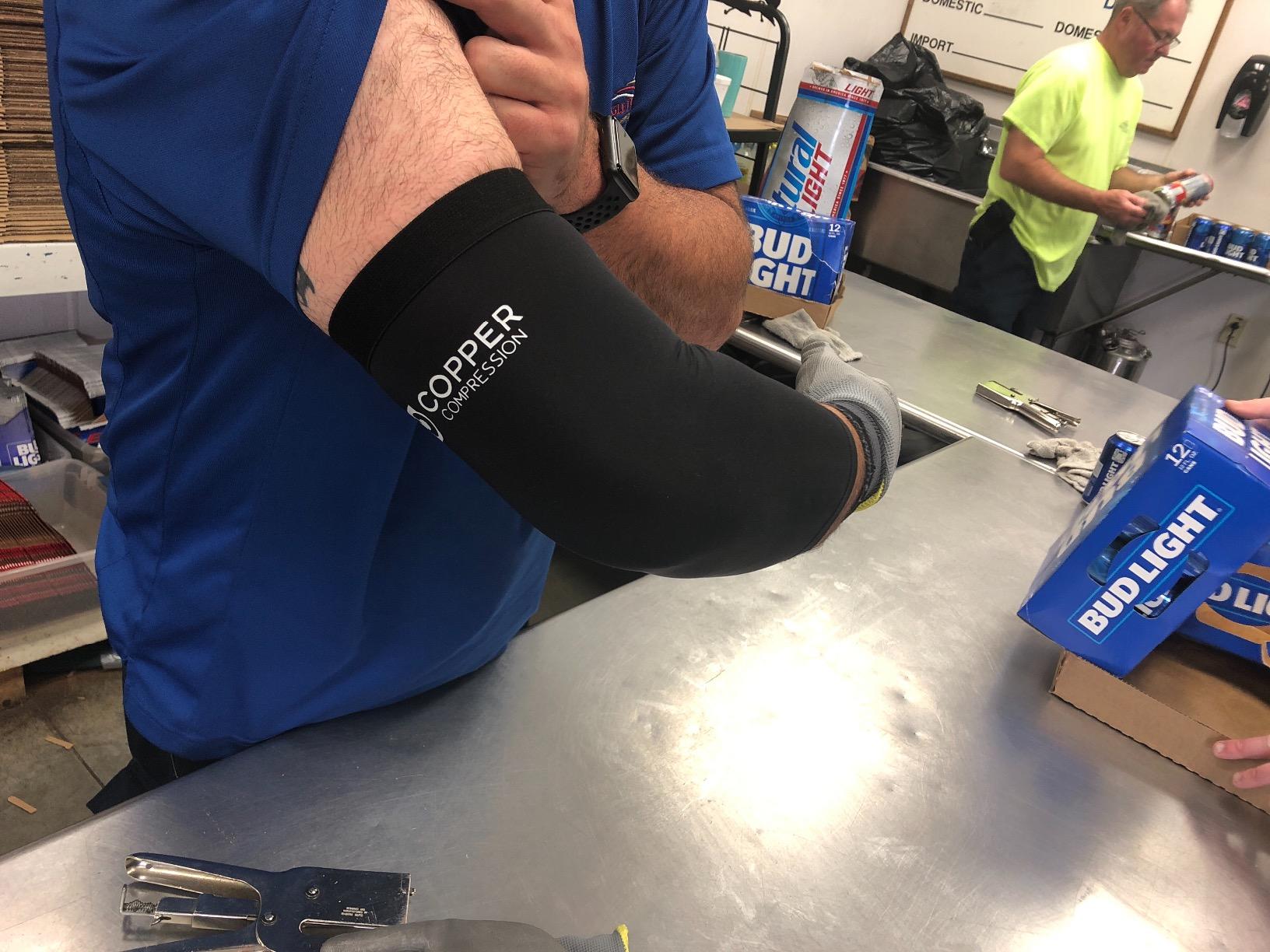 Copper Compression Elbow Sleeve - Copper Infused Orthopedic Brace for Tennis & Golfer Elbow, Tendonitis, Arthritis, Bursitis, Sore Joints & Muscles - Fits Men & Women -1 Sleeve - Original/Black - L customer photo 2