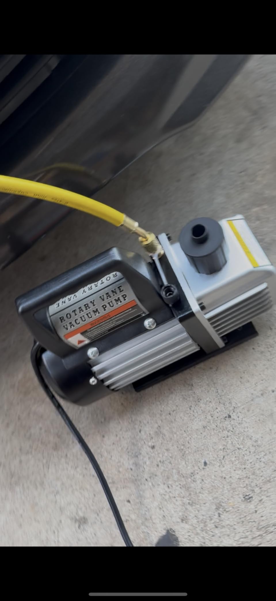 XtremepowerUS 3CFM 1/4HP Vacuum Pump HVAC R134a, R12, R22, R410a, A/C Refrigeration Kit customer photo 2