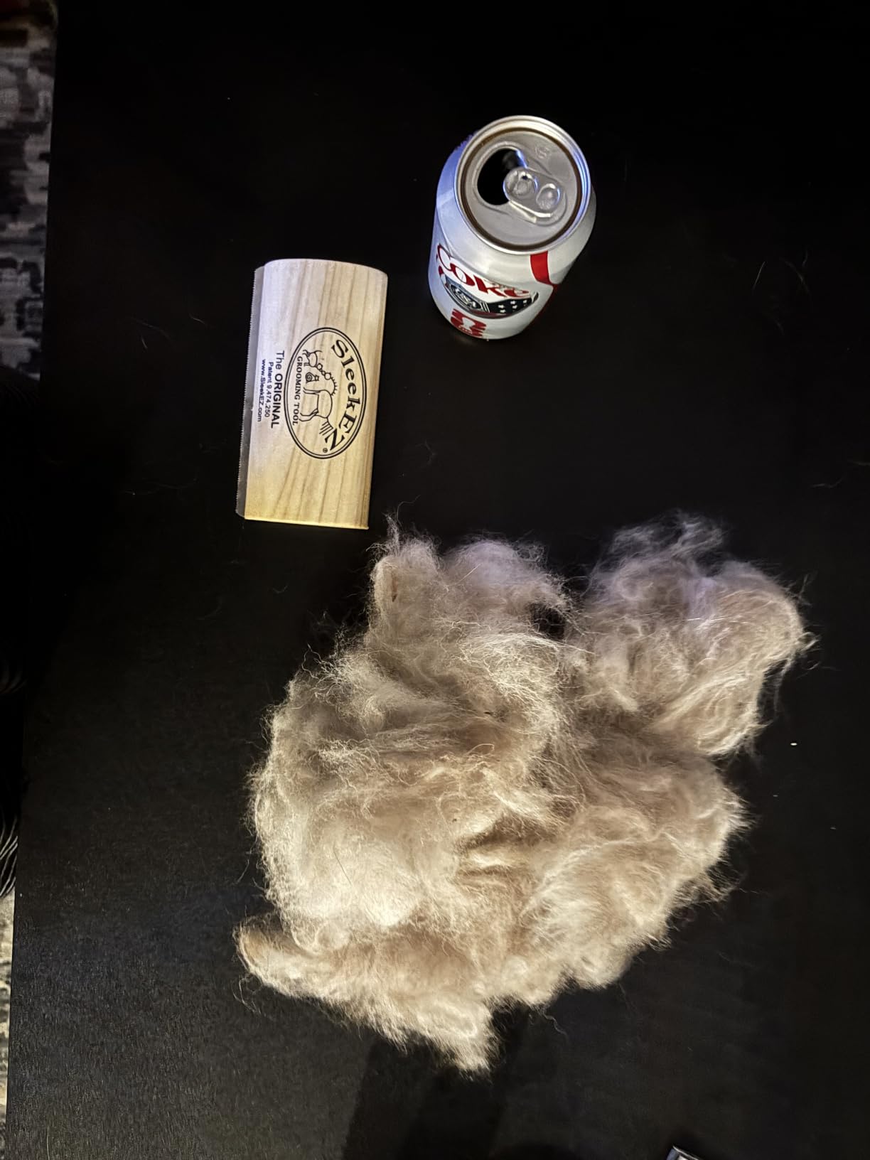 SleekEZ Dog Brush for Shedding | Patented Deshedding Dog Brush | Pet Hair Remover for Short, Medium & Long Coats | Made in USA | 5 Inch customer photo 1
