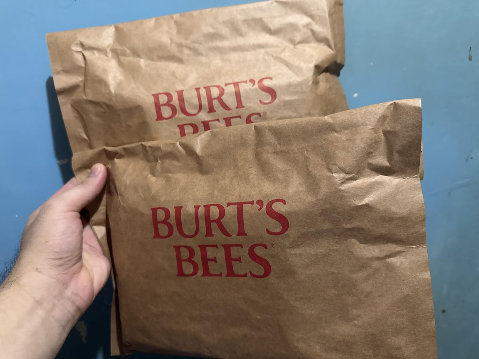 Burt's Bees Classics Gift Set, 6 Products in Giftable Tin | Cuticle Cream, Hand Salve, Lip Balm, Res-Q Ointment, Hand Repair and Foot Cream, Skin Care Essentials customer photo 2