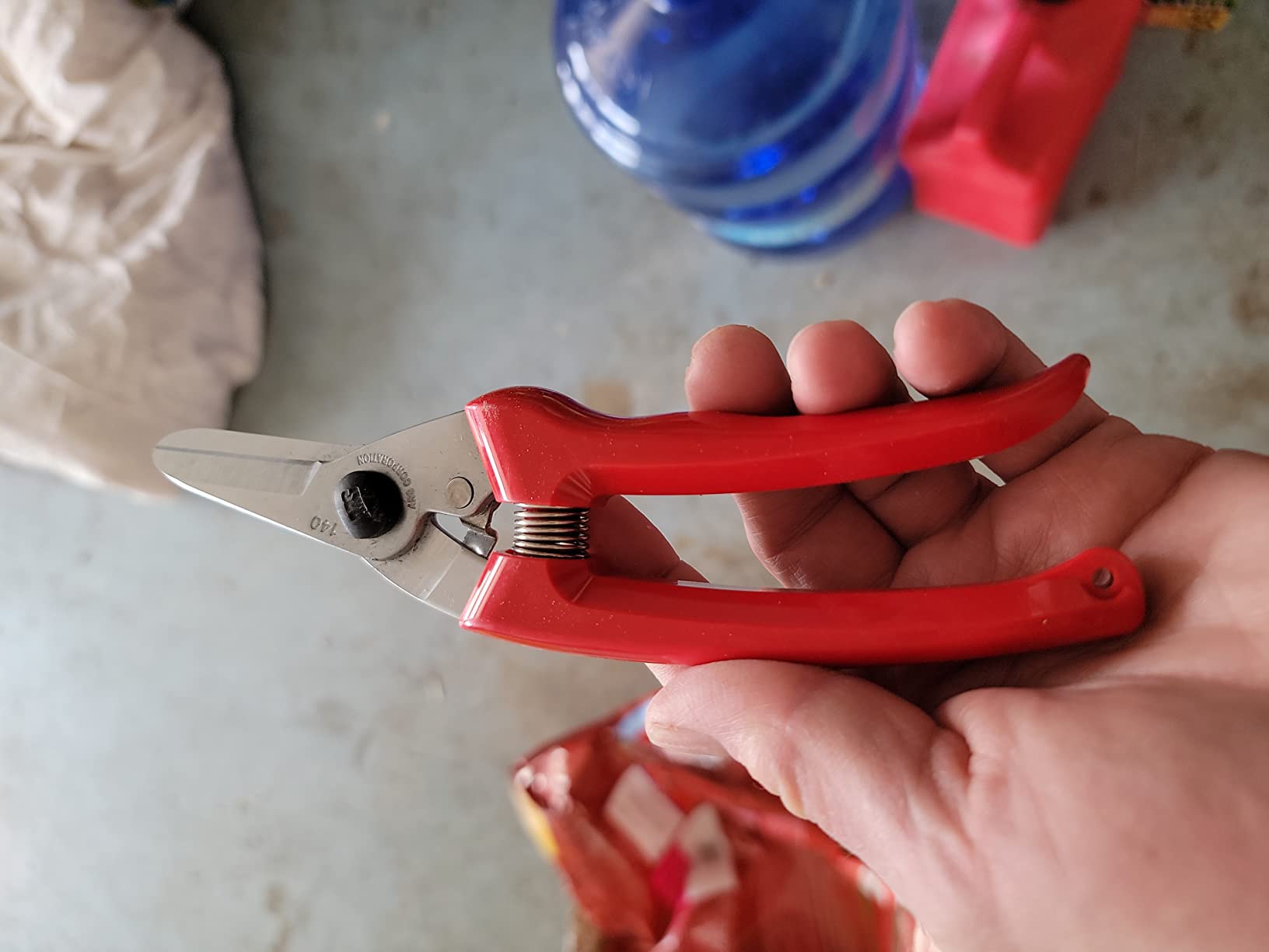 ARS 140DXR Smooth Blade Hoof Trimmer & Garden Pruning Shears | Gold standard for goat & sheep hoof trimming. Rounded tips safe for cleaning & probing. Japanese steel blades, 7.5