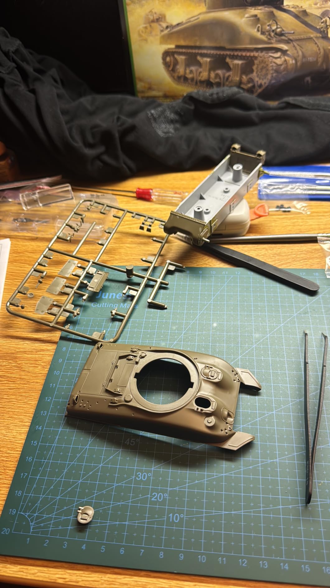 Tamiya 32523 1:48 US Tank Sherman M4A1 - Plastic Assembly Kit, Detailed Replica customer photo 2