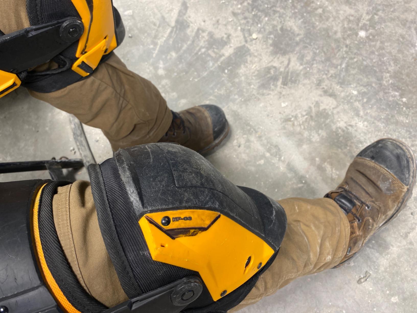 ToughBuilt - Gelfit Thigh Support Stabilization Knee Pads - Heavy Duty, Comfortable and Adjustable - (TB-KP-G3) customer photo 2