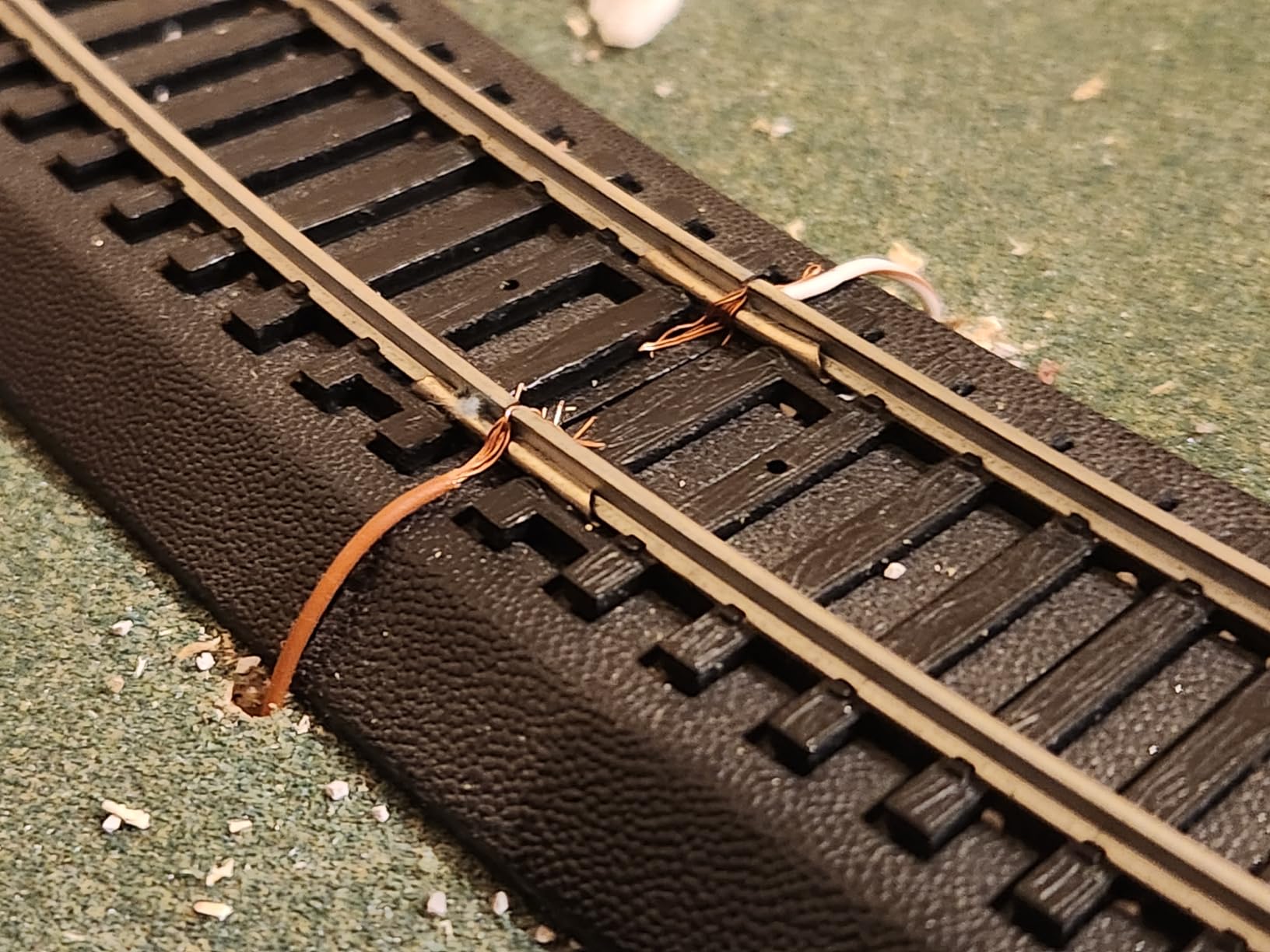 Walthers SceneMaster Grade Crossing Signal Controller 949-4359 HO Scale Model Railroad - Signals Kit customer photo 2