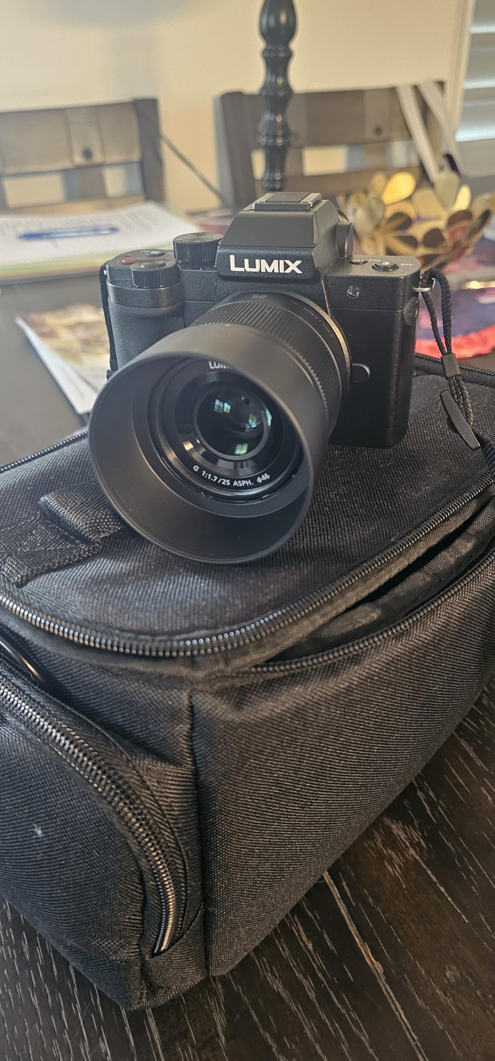 Panasonic LUMIX G Lens, 25mm, F1.7 ASPH, Mirrorless Micro Four Thirds, H-H025K (USA Black) customer photo 1