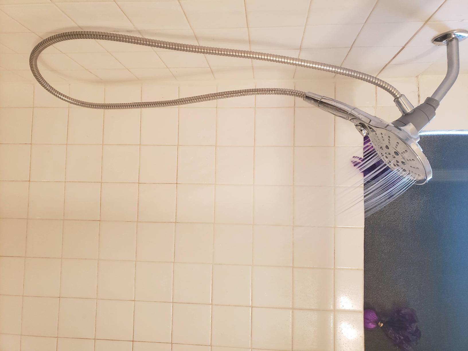 Moen Engage Chrome Magnetix Six-Function 5.5-Inch Wide Handheld Shower Head with Hose and Magnetic Docking System, 26112 customer photo 2