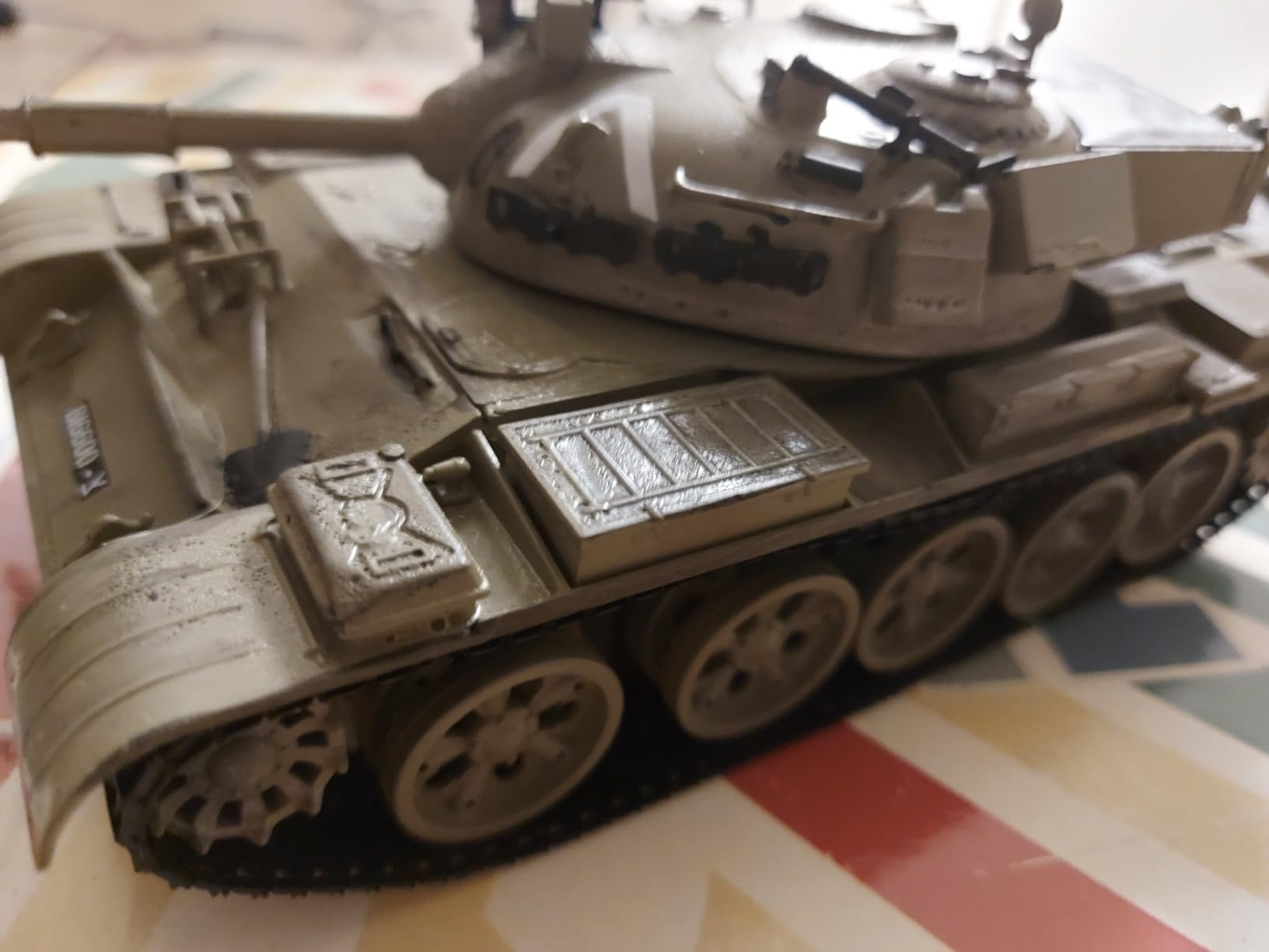Lindberg USSR T-55 Tank 1/35 Scale Plastic Model Kit customer photo 1
