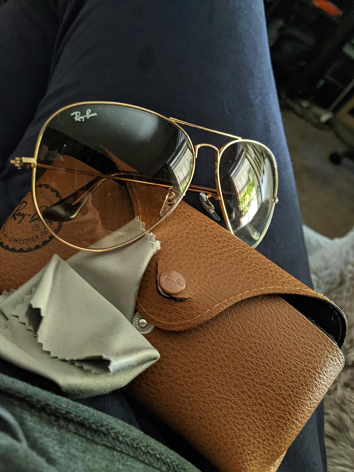 Ray-Ban RB3025 Classic Aviator Sunglasses for Men for Women customer photo 1