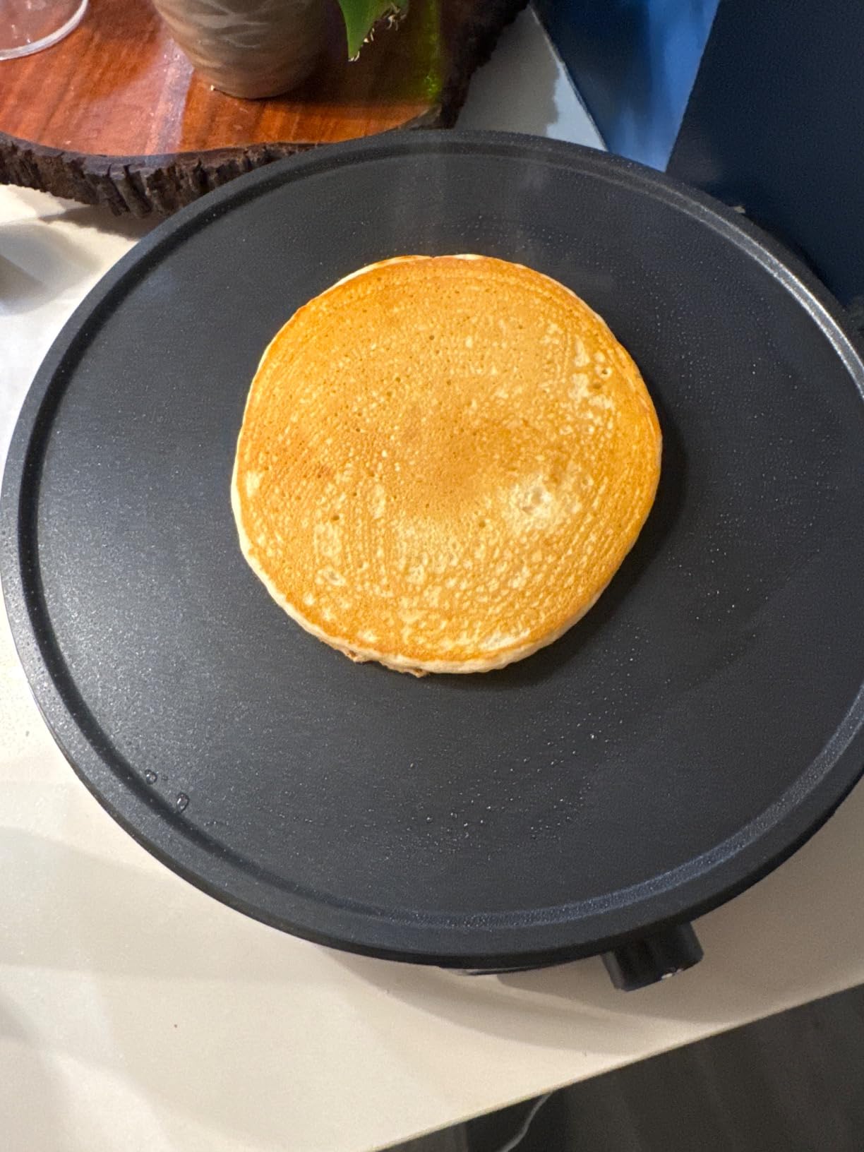 Nutrichef Electric Crepe Maker & Griddle Cooktop - Nonstick 12 Inch Aluminum Hot Plate with LED Indicator Lights & Adjustable Temperature Control - Wooden Spatula & Batter Spreader Included customer photo 2