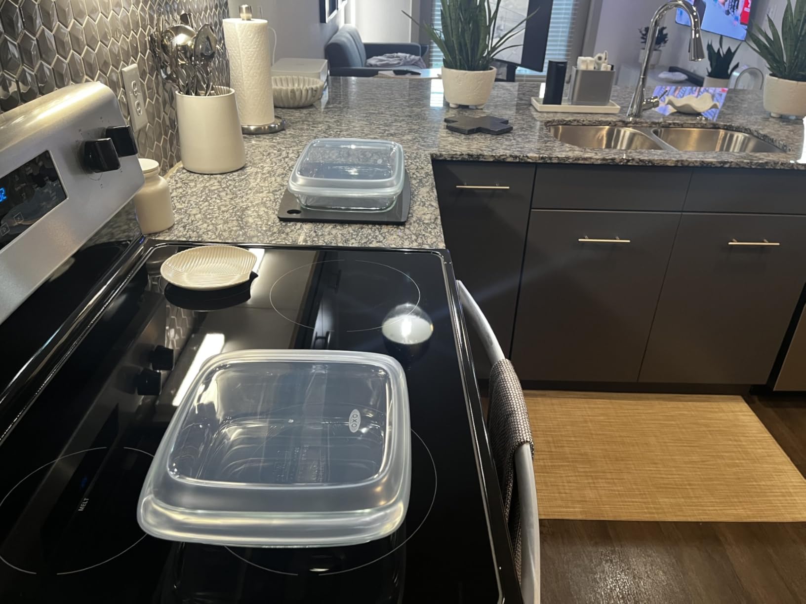 OXO Good Grips Glass Baking Dish with Lid - 3 Qt Capacity, 9x13 | Freezer Safe Food Storage Containers, Oven Safe, Non-Porous, Easy-Grip Handles, Dishwasher Safe customer photo 1