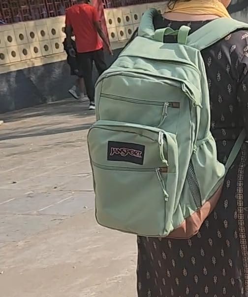 JanSport Cool Backpack, with 15-inch Laptop Sleeve - Large Computer Bag Rucksack with 2 Compartments, Ergonomic Straps, Black | Ergonomic Straps, Waterbottle Pocket, Campus Weekender Travel Rucksack customer photo 1