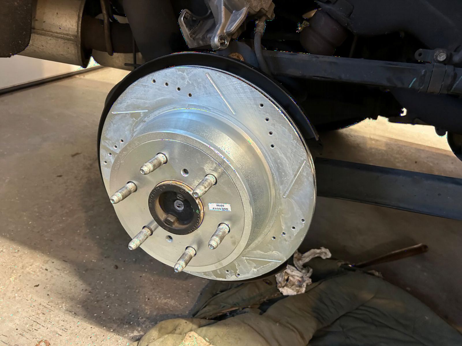 PowerStop Z36 Truck & Tow Brake Pad & Rotor Kit Front & Rear K6560-36 | Chevy Silverado 1500, Chevy Tahoe, GMC Yukon Carbon Fiber Ceramic Brake Pads + Drilled & Slotted Rotors customer photo 2