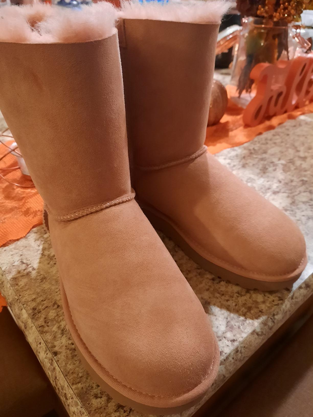 Women's Bailey Bow II customer photo 2