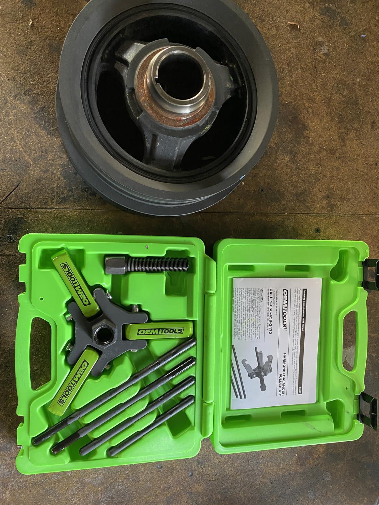 OEMTOOLS Harmonic Balancer Puller Kit, Adjustable 3-Jaw Puller Design | Spring-loaded Jaws, Comes in Storage Case, Removes Damper Pulleys in Tight Engine Compartments customer photo 1