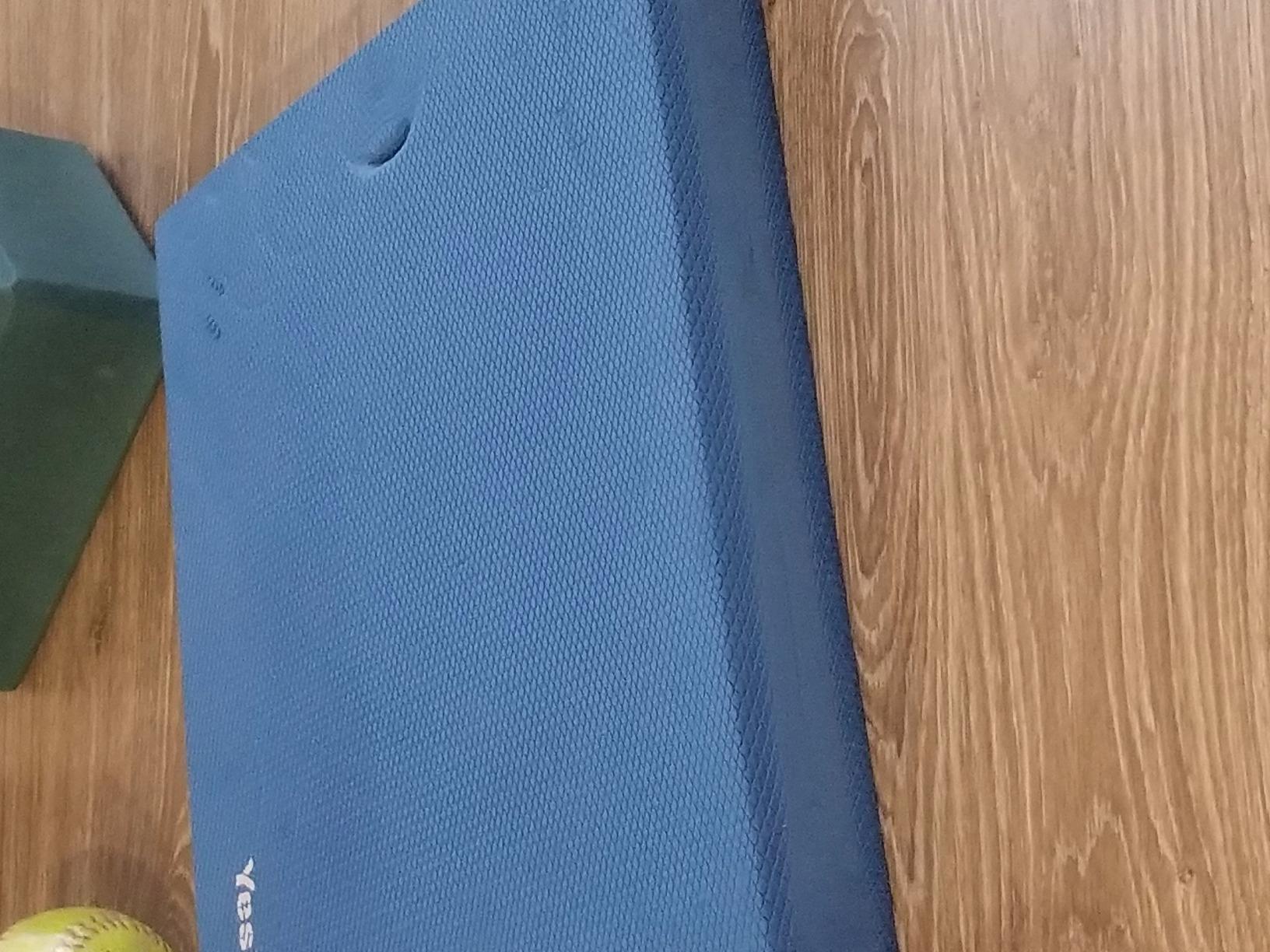 Yes4All Exercise Balance Pad, Non-Slip Foam Kneeling Pad | Durable TPE Foam Delivers Firm Cushioning for Balance Training, Knee Exercises, Yoga, Home Workouts & Standing Desk Use customer photo 1