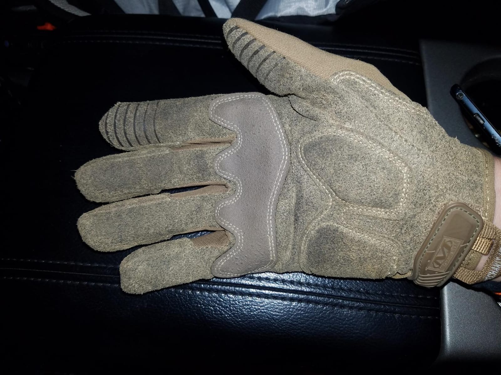 Mechanix Wear M-Pact Tactical Work Gloves, Grey, Large | Touchscreen-Capable Safety Gloves with Impact Protection, Vibration Absorption & a Secure Fit for Men customer photo 1