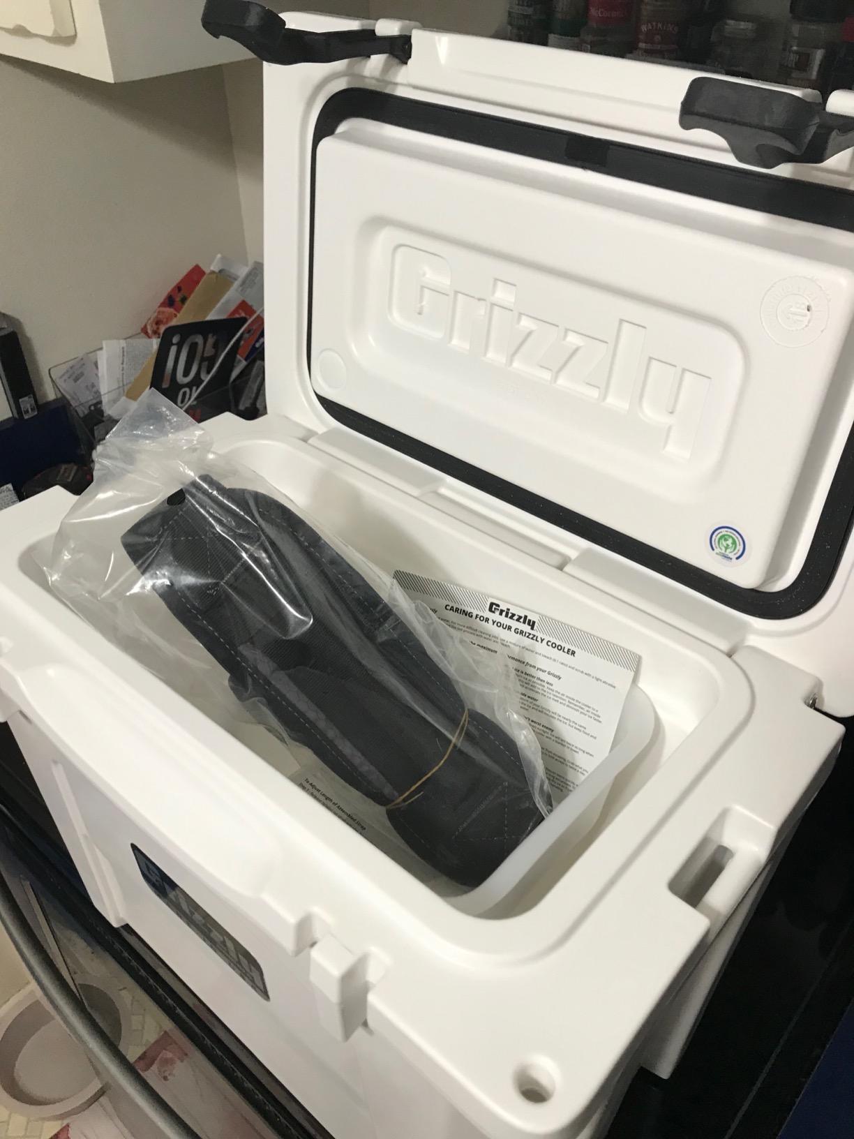 Grizzly 15 Cooler | 15 qt Ice Chest Durable Rotomolded Insulated | Made in USA | Warranty for Life | For Beach Boat Camping Fishing Hunting | G15 customer photo 1