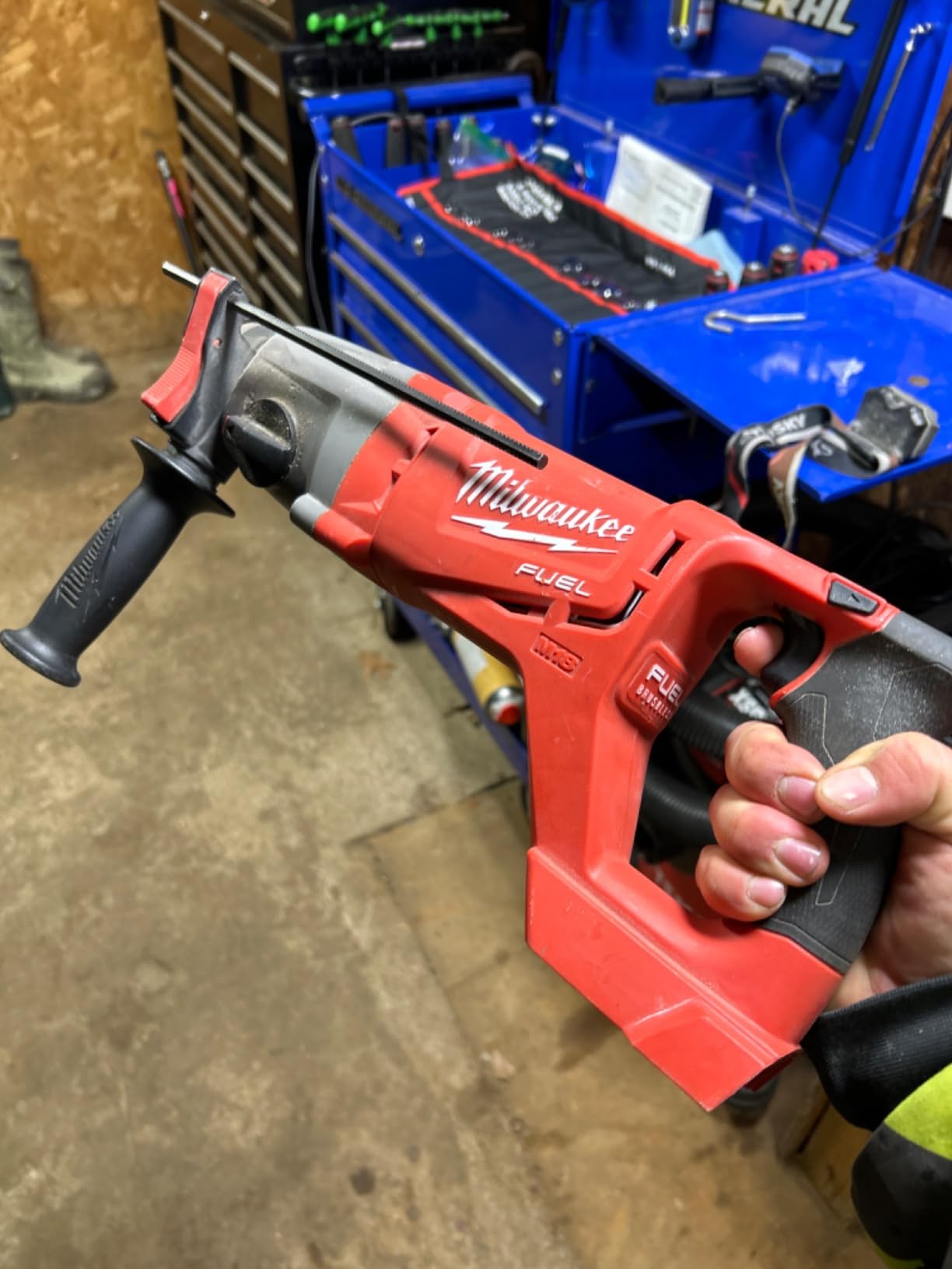 Milwaukee 2713-20 M18 Fuel 18V Lithium-Ion Brushless Cordless SDS Plus D-Handle Rotary Hammer, 1