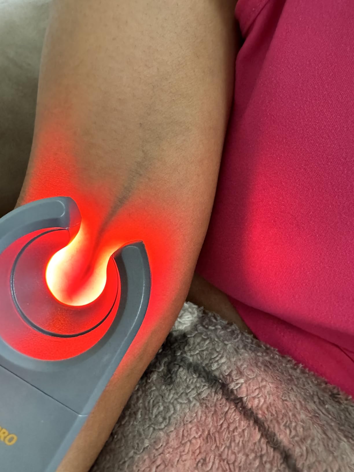 Veinlite EMS PRO Emergency Vein Finder - Clinical-Grade IV Access Device for EMTs, Paramedics & First Responders - 93% First-Attempt Success Rate - Complete Kit with 50 Covers customer photo 1