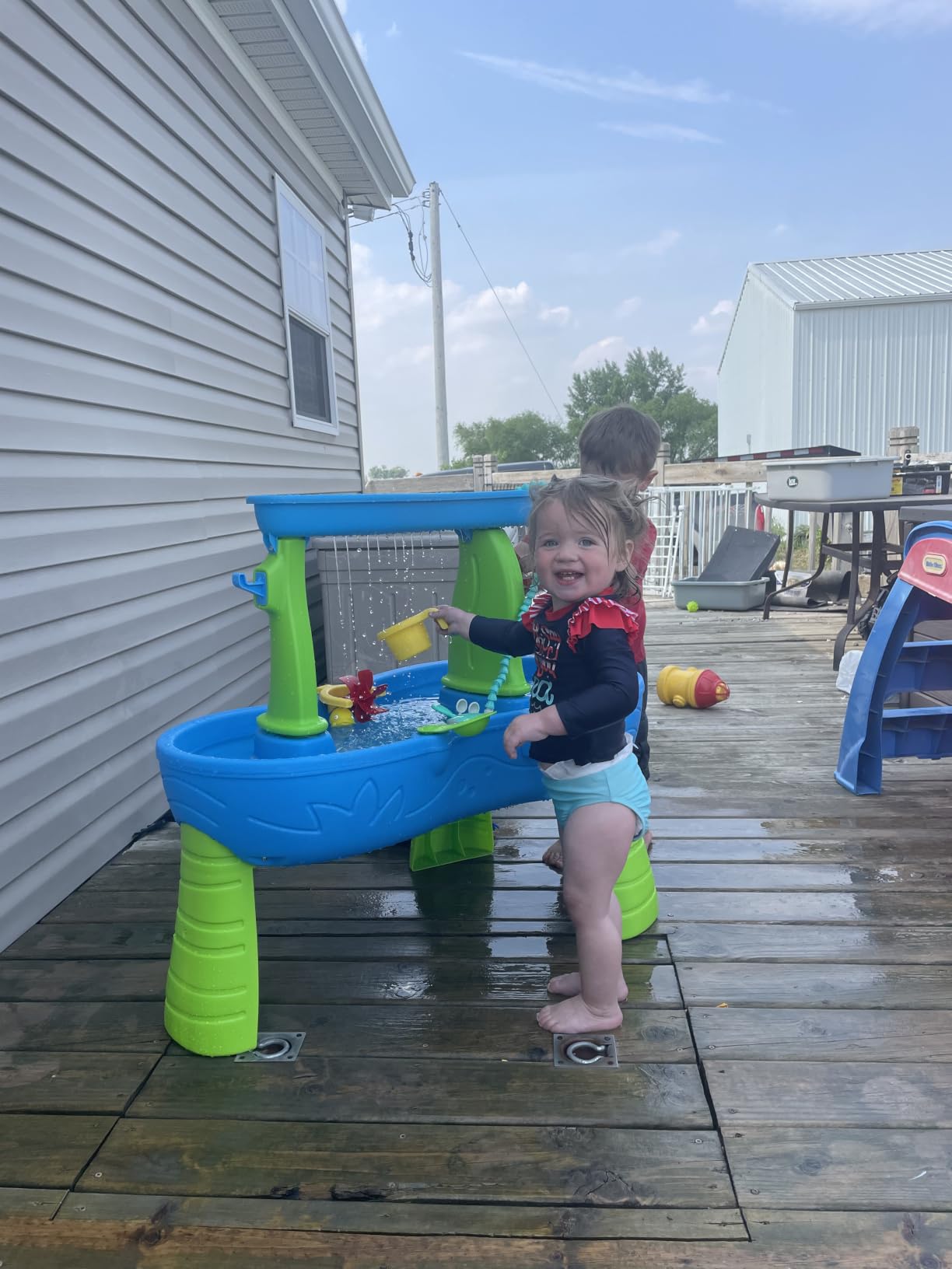 Step2 Rain Showers Splash Pond Toddler Water Table, Outdoor Kids Water Sensory Table, Ages 18+ Months, 13 Piece Water Toy Accessories, Blue & Green customer photo 1