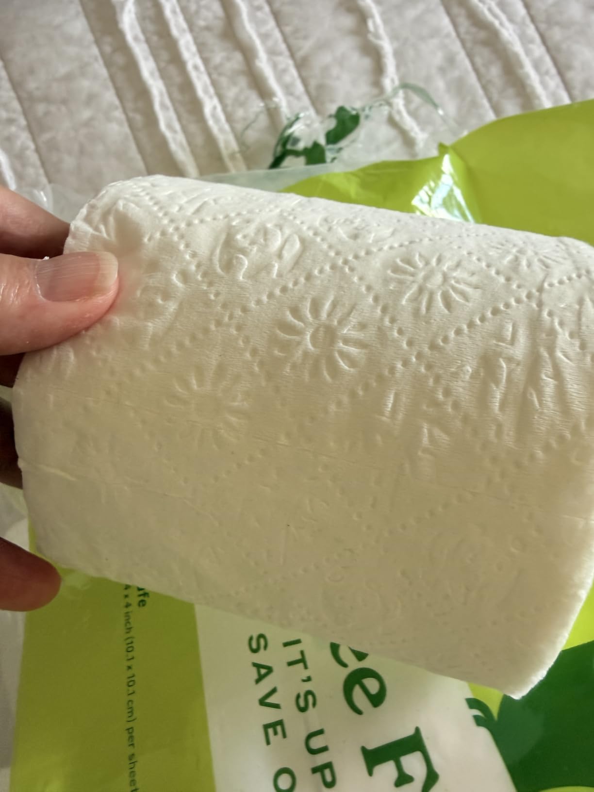 Caboo Tree Free Toilet Paper, PFAS Free, Septic Safe, 24 Rolls | Made with 100% Bamboo, Responsibly Sourced, Organically Grown, Hypoallergenic, BPA Free, Lint Free, Chemical Free, Toxin Free customer photo 2