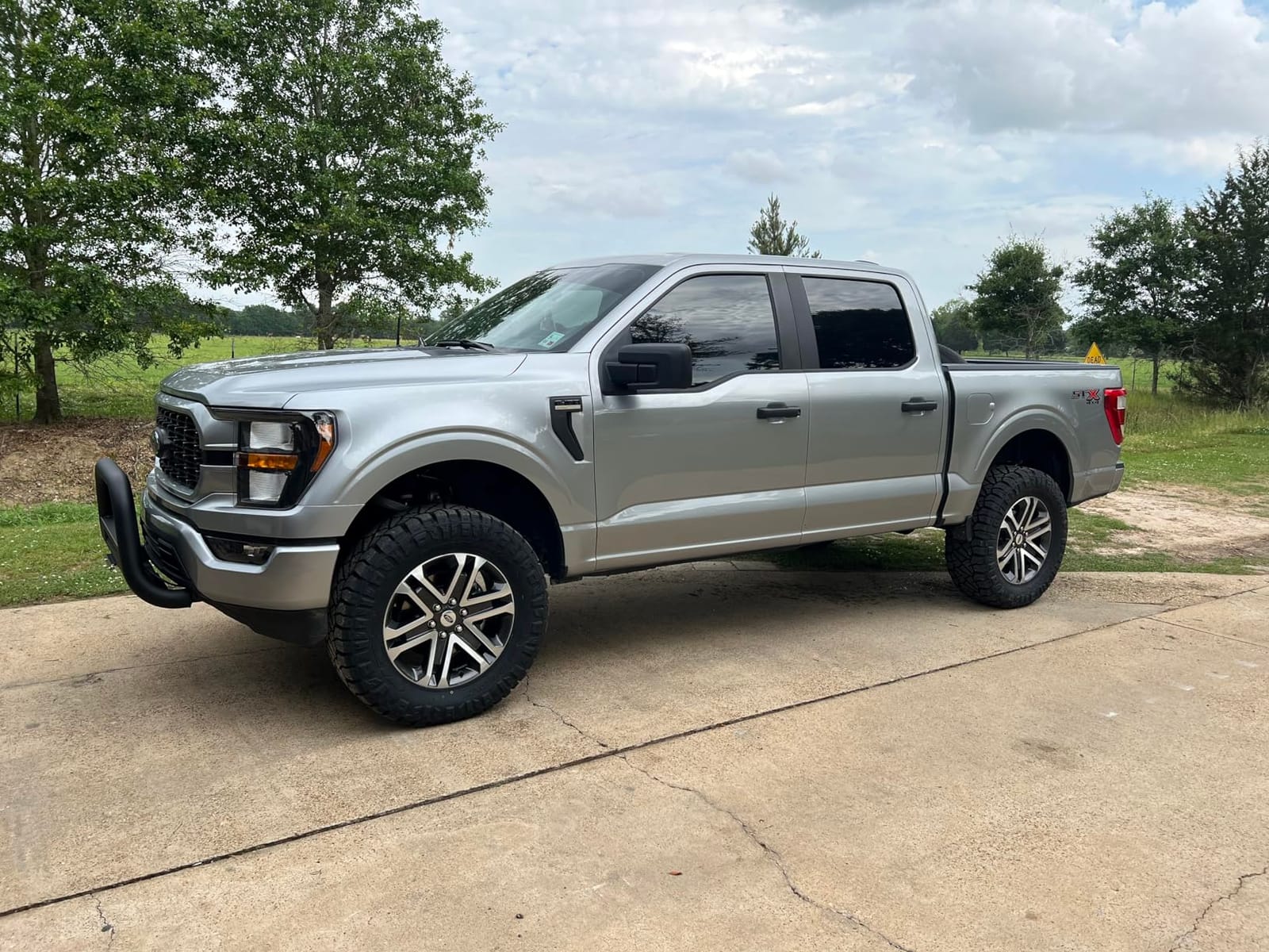 NITTO Ridge Grappler All Season Radial Tire - 35x12.50R20LT F 125Q customer photo 1