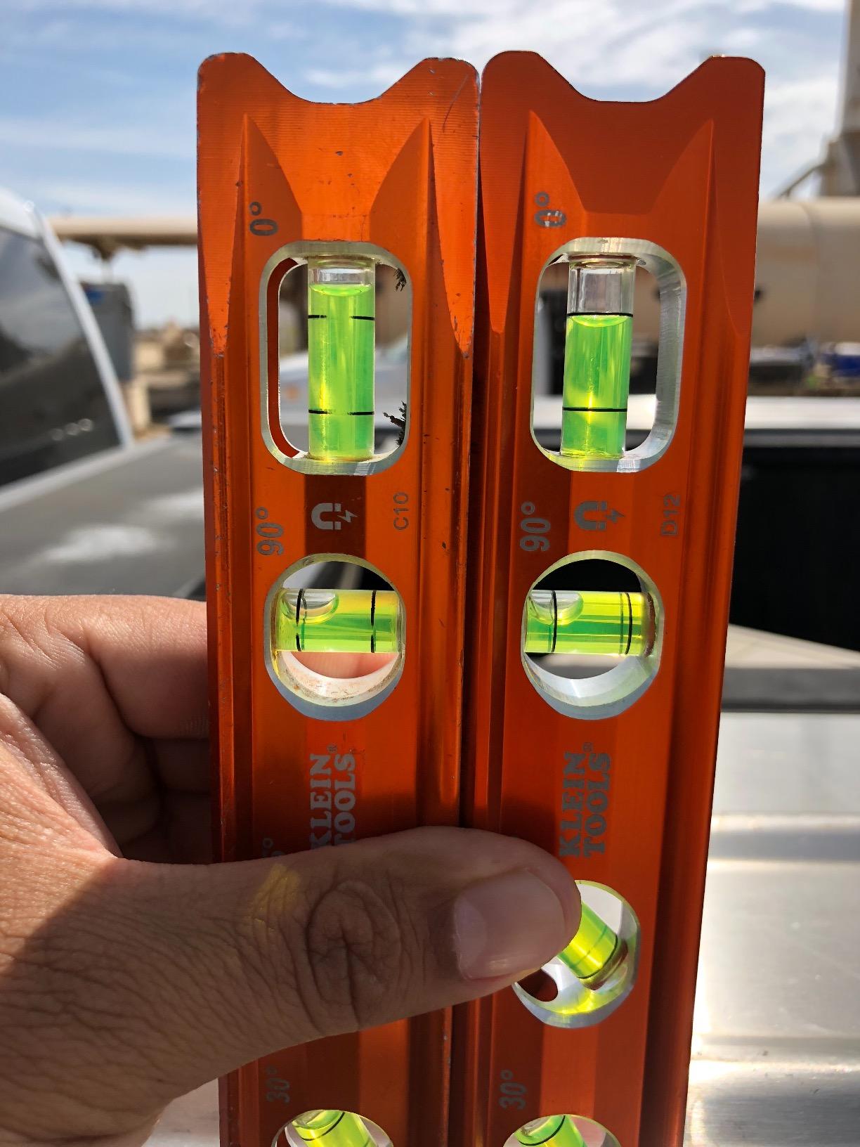 Klein Tools 935RB Torpedo Level, 8-Inch Billet Magnetic Level, 0/30/45/90 Degree Vials, V-Groove, Tapered Nose, High-Visibility Vial and Body customer photo 1