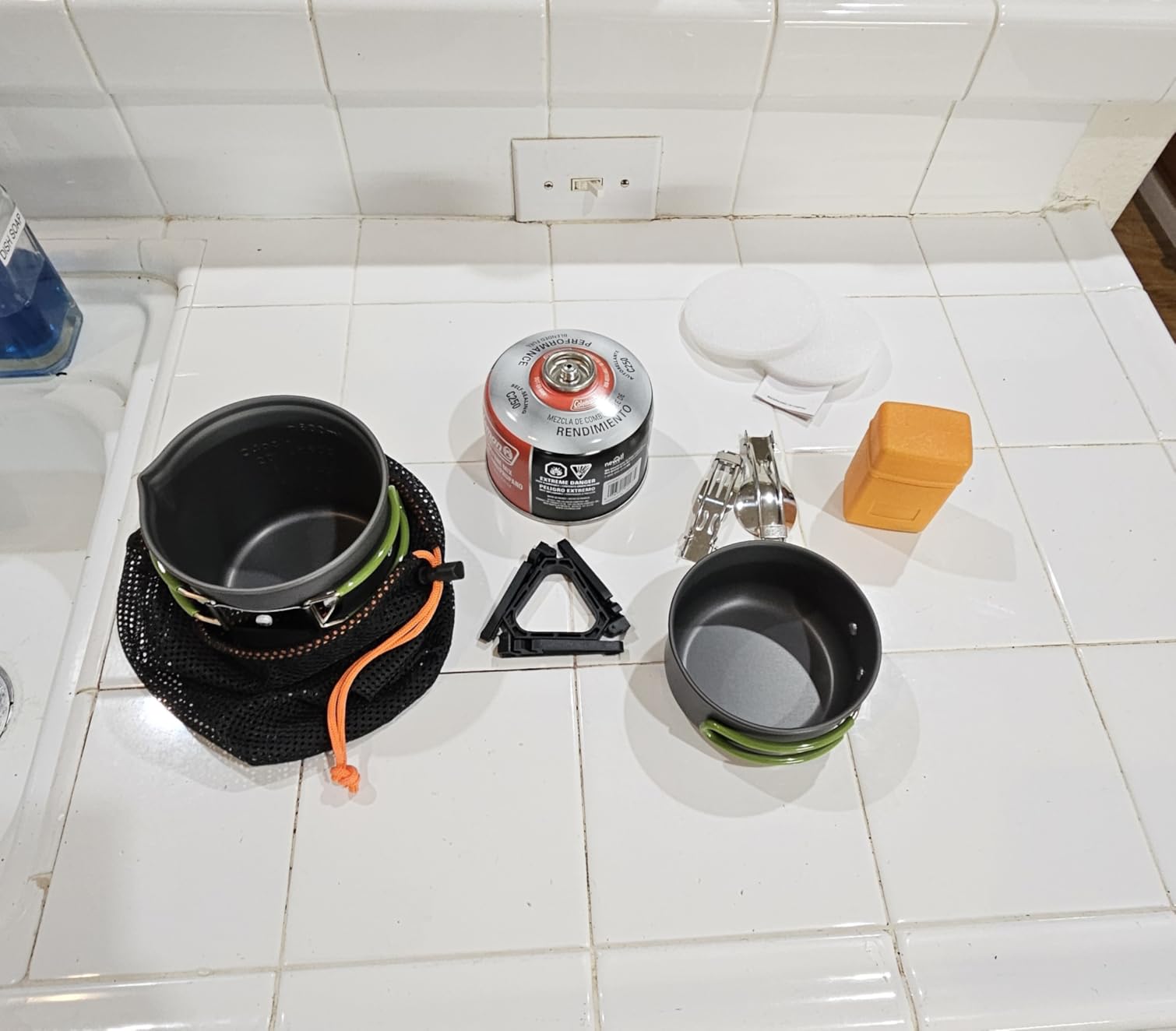 Odoland Camping Cookware Stove Set with 1.2L/0.6L Pots and Portable Stove | Stainless Steel Cup, Tank Bracket, Carabiner, Canister Stand Tripod, Fork Spoon Knife Kit for Backpacking Hiking Picnic customer photo 1