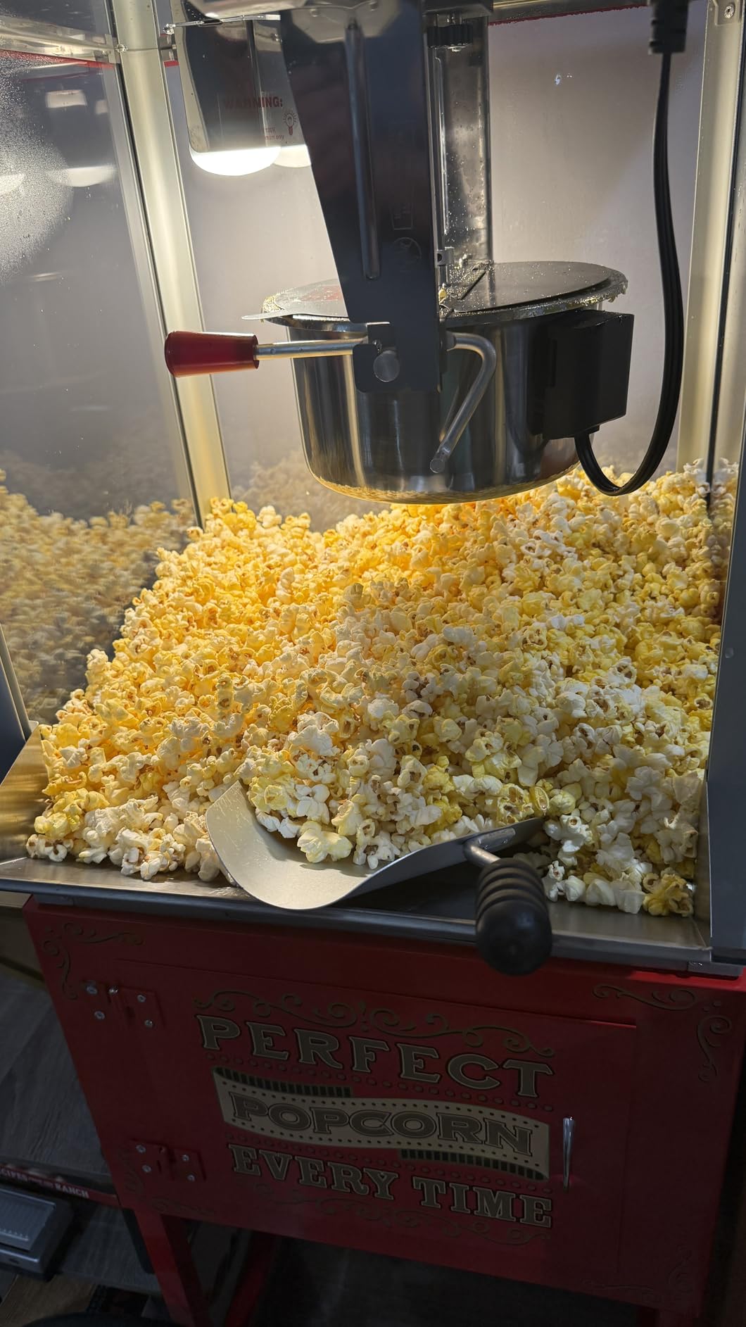 Great Northern Popcorn Company 5995 10 oz. Perfect Popper Popcorn Machine with Cart - Red customer photo 2