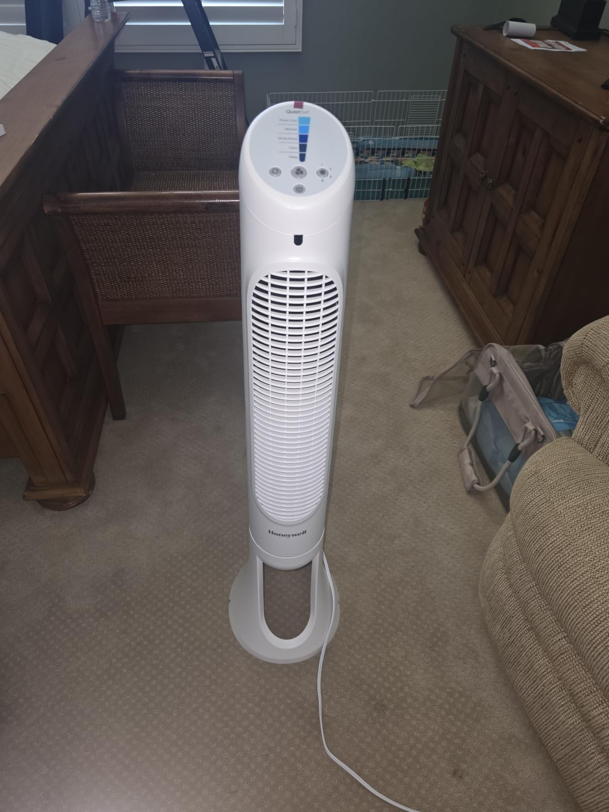 Honeywell QuietSet Whole Room Oscillating Tower Fan with Remote, White, HYF260 | 5 Powerful and Quiet Fan Settings, Oscillating Airflow, Auto Timer, Slim Space-Saving Design with Remote Control customer photo 1