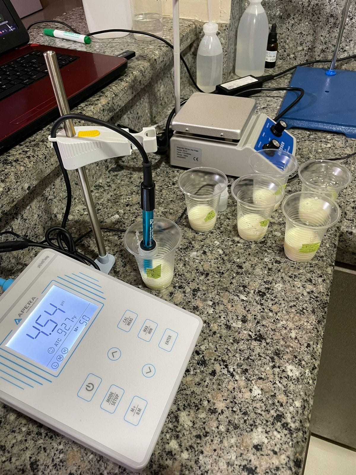 Apera Instruments, LLC-AI501 PH700 Benchtop Lab pH Meter, 0.01 pH Accuracy, 1-3 Points Auto Calibration, 3-in-1 pH/Temp. Electrode customer photo 2