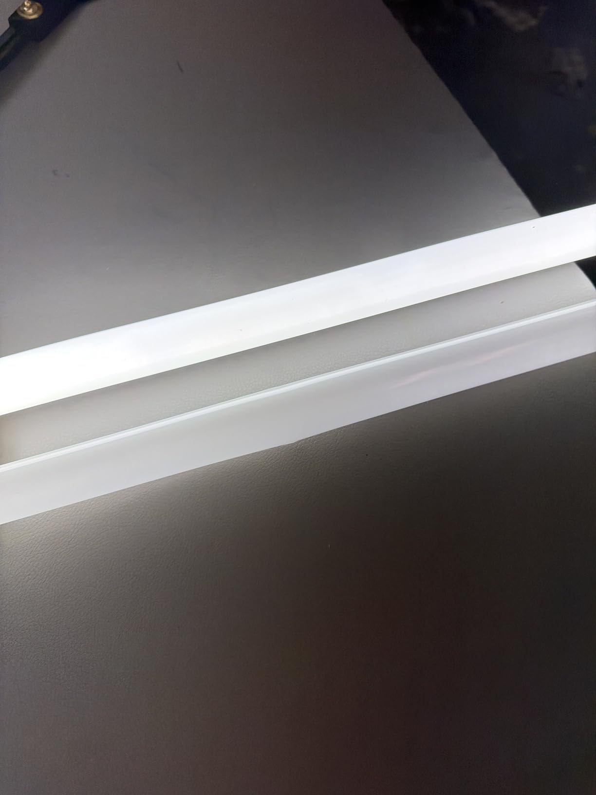 hykolity 4FT LED Shop Light, 42W [250W Equivalent], 4400LM, 5000K Daylight | Utility Linkable Shop Light Fixture, Hanging or Surface Mount, with Power Cord, Shop Lights for Workshop, ETL, White, 4 Pack customer photo 1