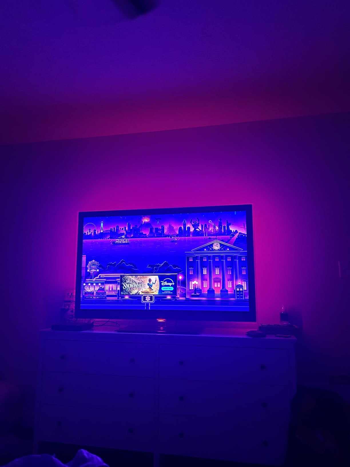 PANGTON VILLA TV LED Backlight for 40-60 Inch TV, 8.2ft LED Lights | APP & Remote Control, 16 Color Led Strip Lights Changing TV Lights Behind with Music Sync for Bedroom/Living Room Party customer photo 1