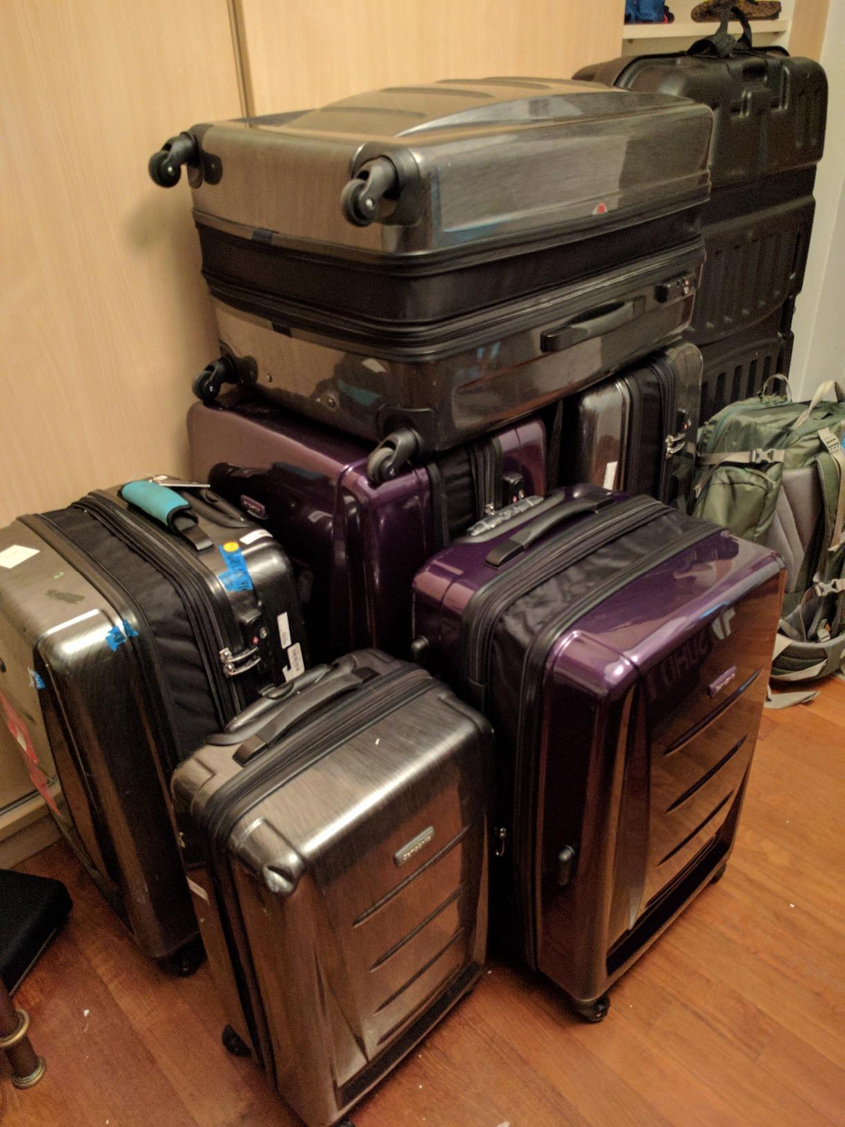 Samsonite Winfield 2 Hardside Expandable Luggage with Spinner Wheels, Navy, Checked-Large 28-Inch customer photo 1