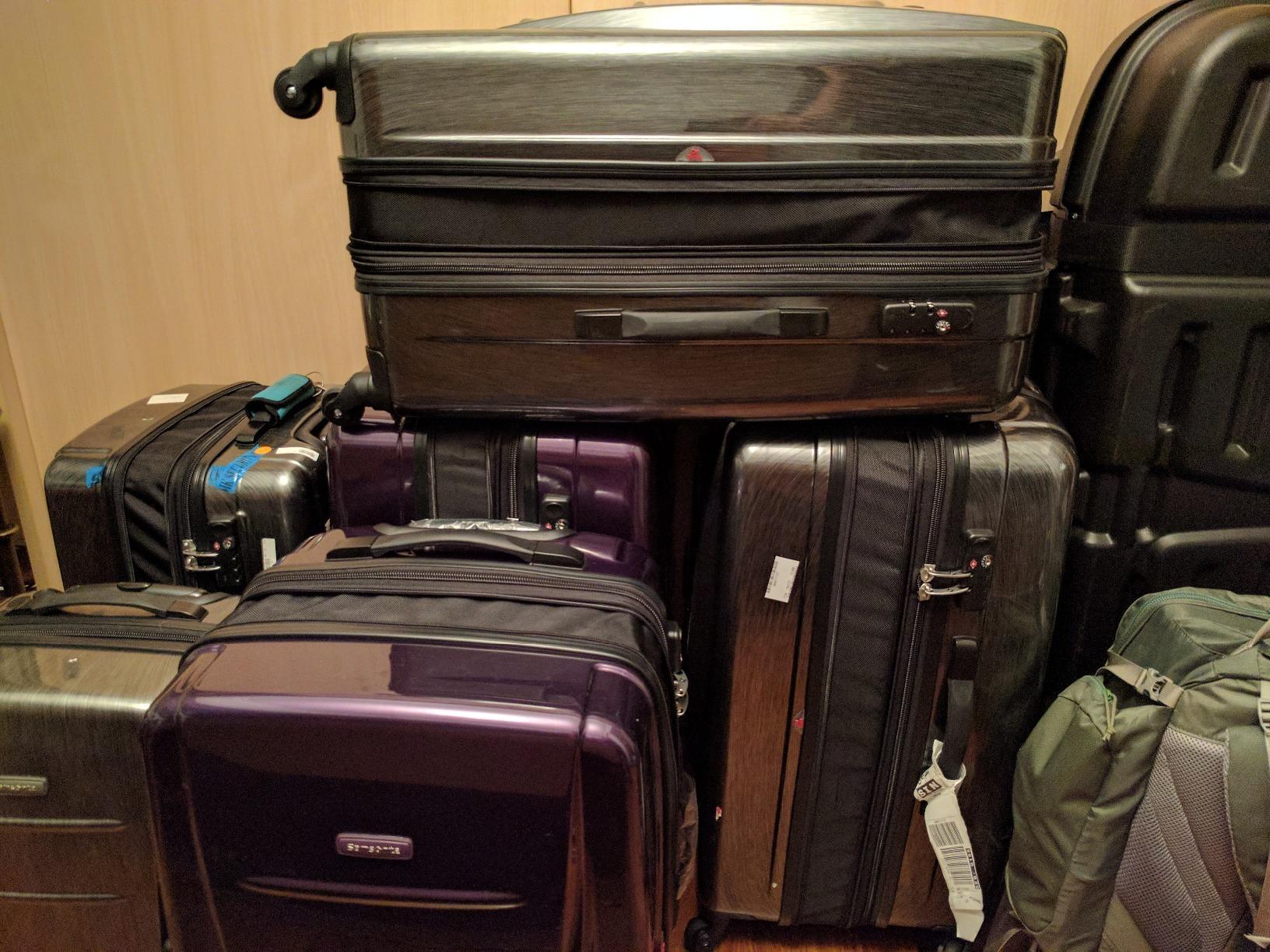 Samsonite Winfield 2 Hardside Expandable Luggage with Spinner Wheels, Navy, Checked-Large 28-Inch customer photo 2