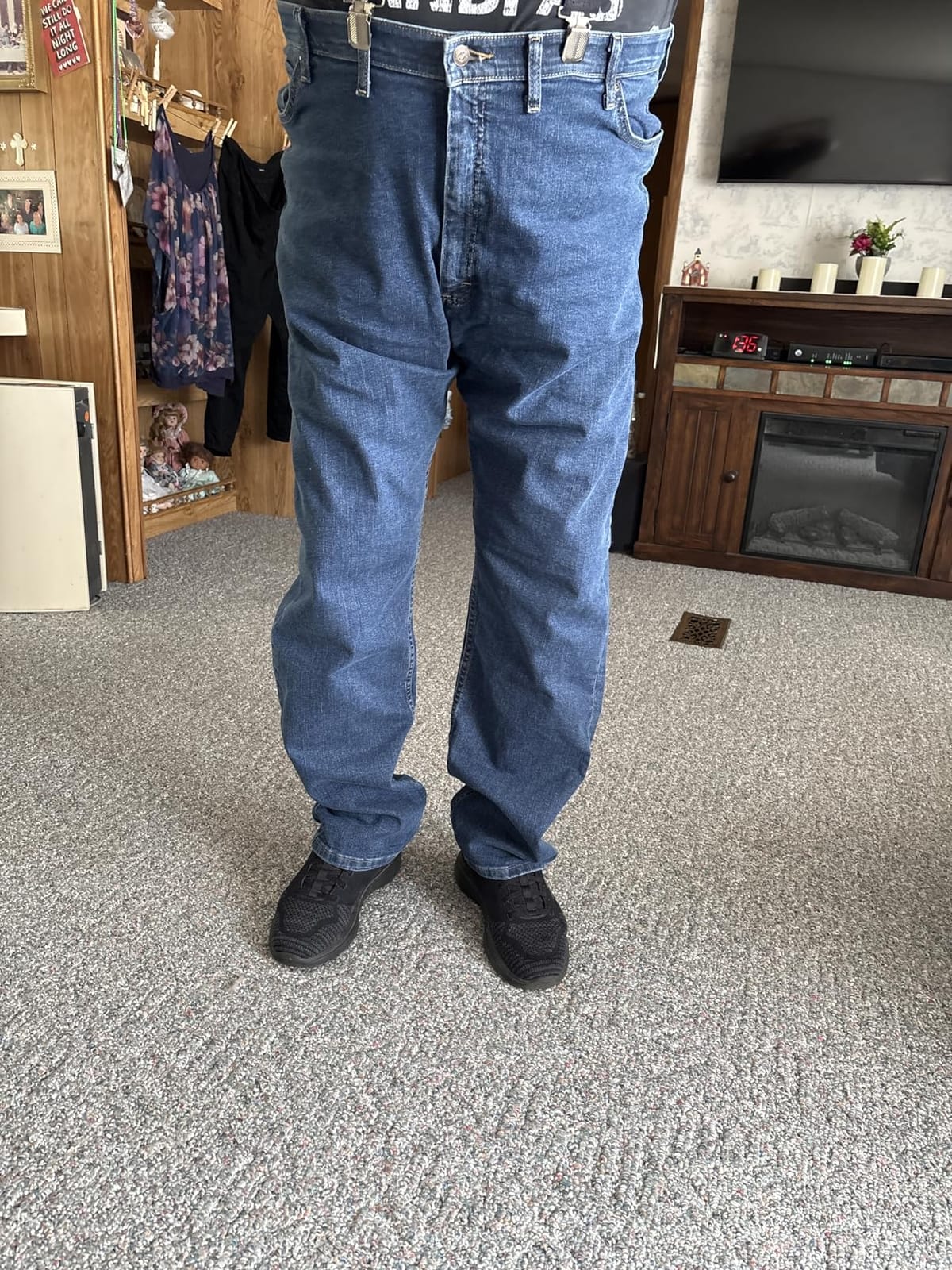 Wrangler Authentics Men's Regular Fit Comfort Flex Waist Jean customer photo 2