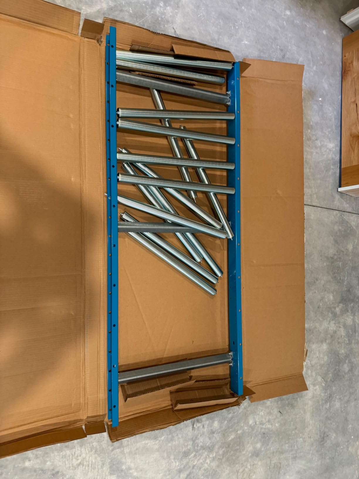 Light-Duty Gravity Conveyor with 1.5