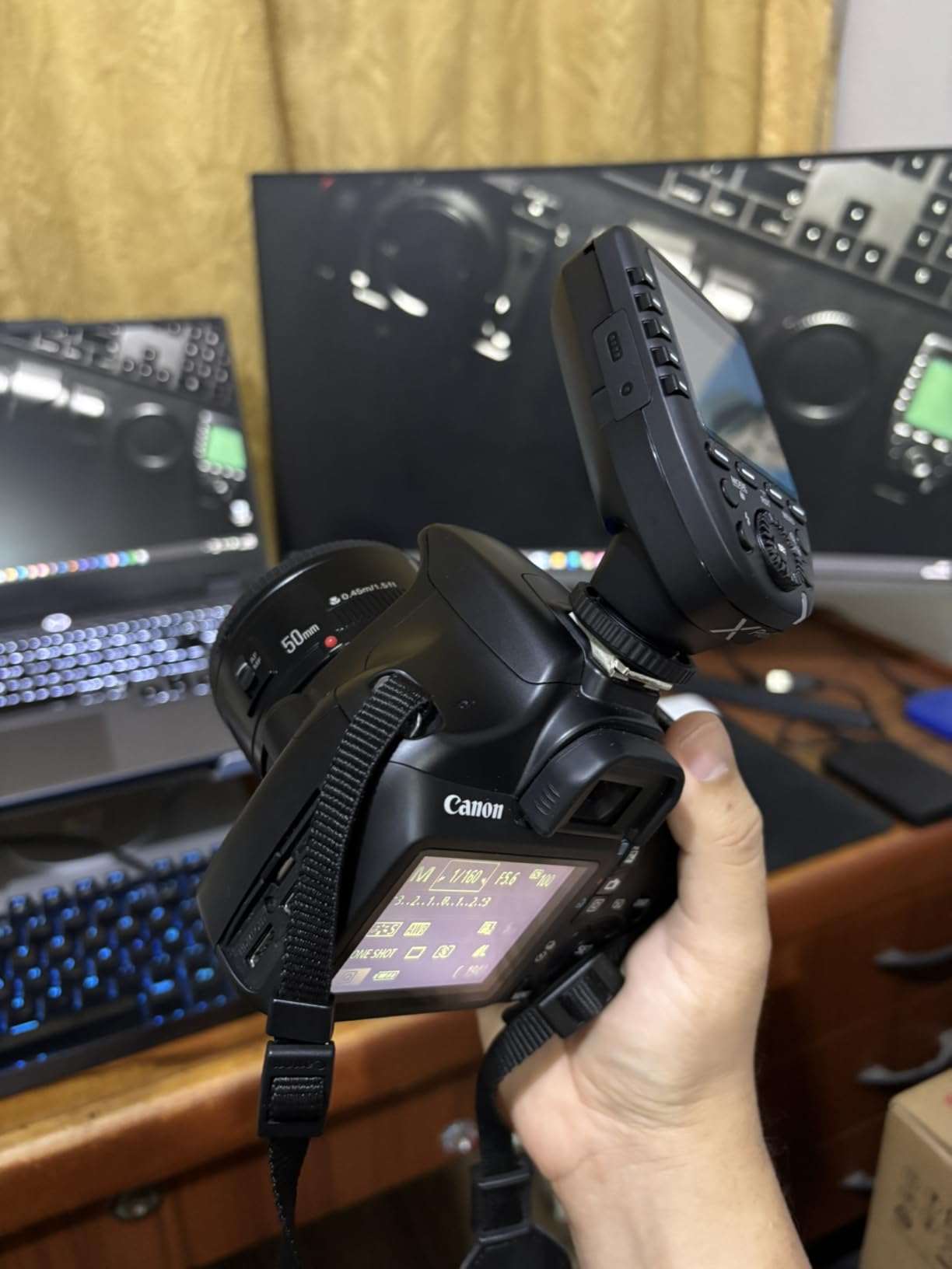 Godox XproC Xpro-C TTL Wireless Flash Trigger for Canon, 1/8000s HSS TTL-Convert-Manual Function Large Screen Slanted Design 5 Dedicated Group Buttons 11 Customizable Functions customer photo 2