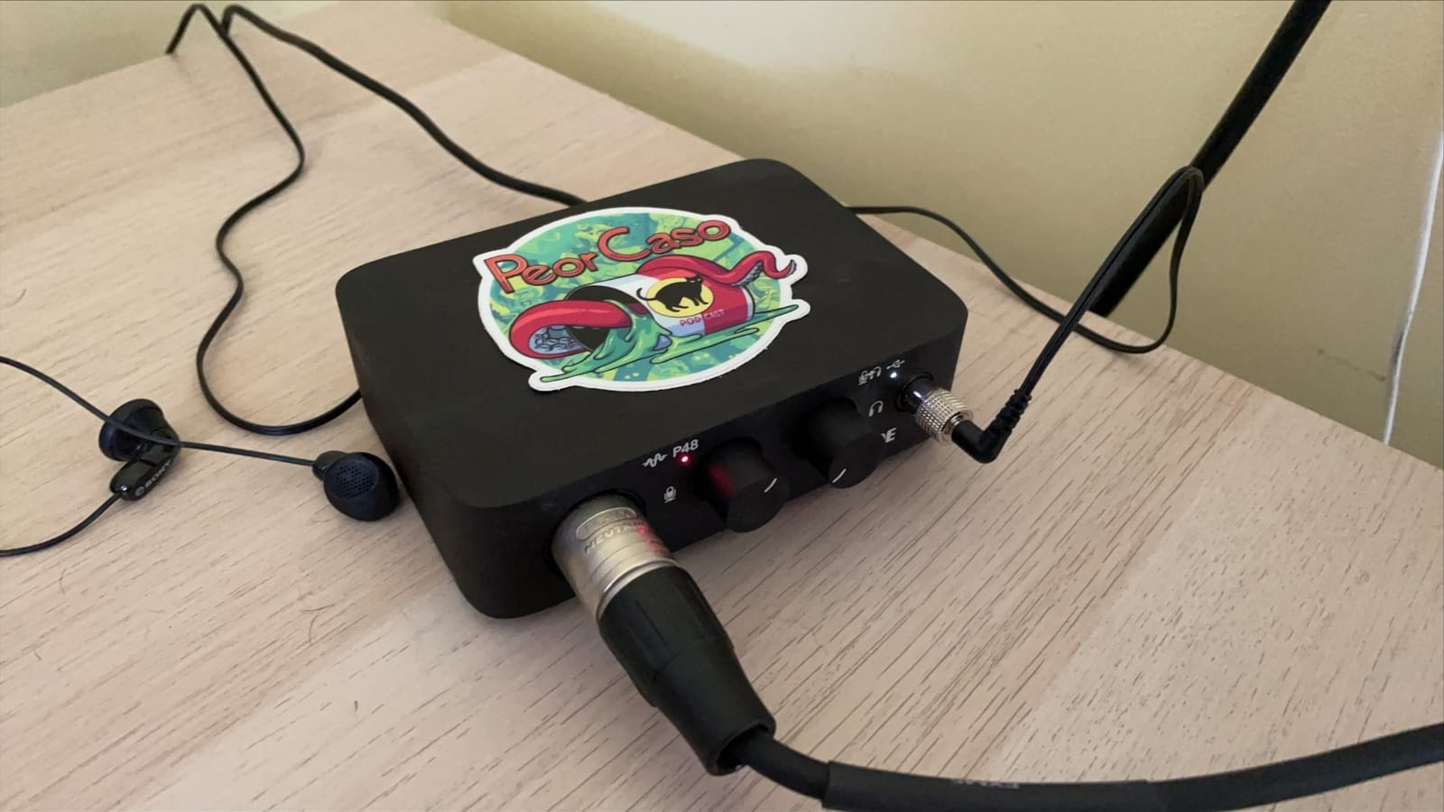 Rode AI-1 USB Audio Interface, Black customer photo 1