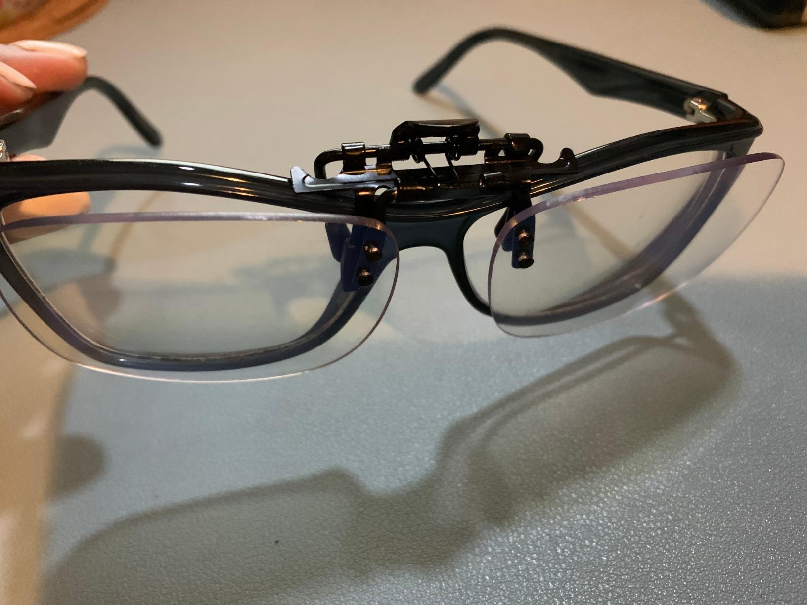 Blue Light Blocking Clip On Glasses Flip-up Computer Gaming Glasses Clip On Prevent Digital Eyes Strain Fatigue Video Gaming Eye Protection Advanced Computer Eyewear customer photo 1