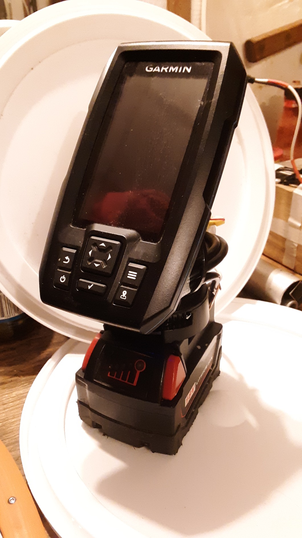 Garmin Striker Plus 4 with Dual-Beam Transducer and Protective Cover, 4.3