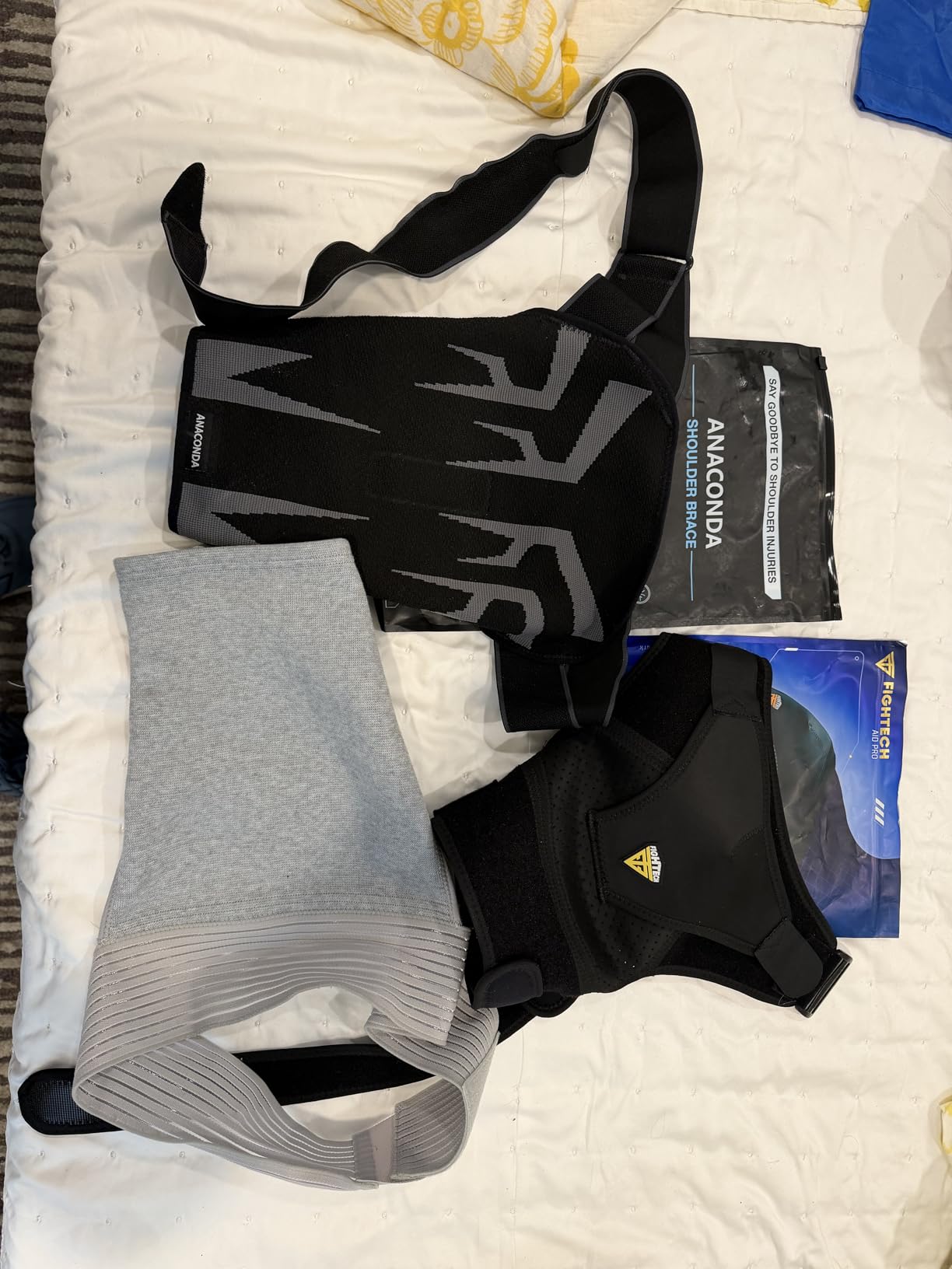 FIGHTECH Rotator Cuff Shoulder Brace for Men and Women - 4 Sizes - Shoulder Support - Pain Relief - Black - Large customer photo 1
