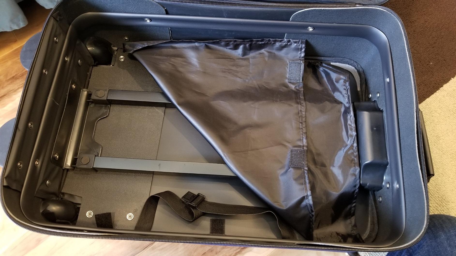 American Tourister Fieldbrook XLT Softside Upright Luggage, Navy, 3-Piece Set (BB/21/25) customer photo 1