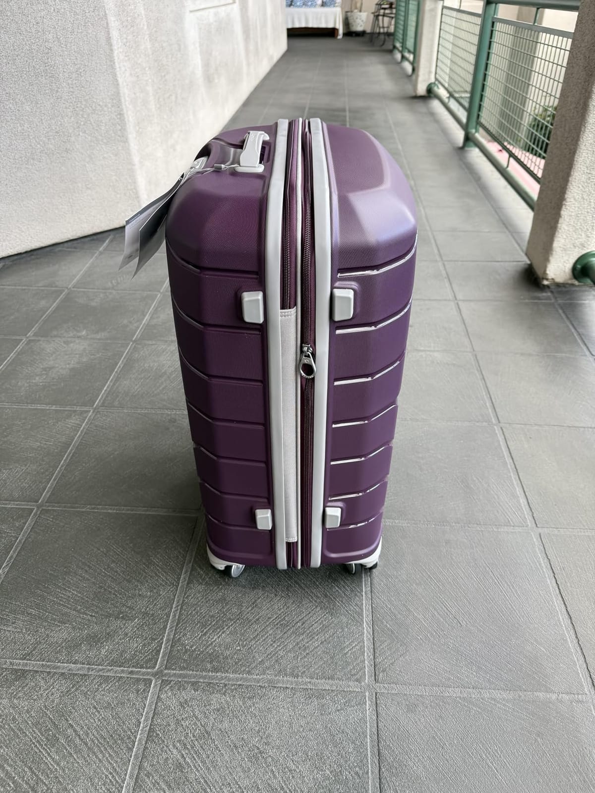 Freeform Hardside Carry-On Luggage with Spinner Wheels, Navy customer photo 1