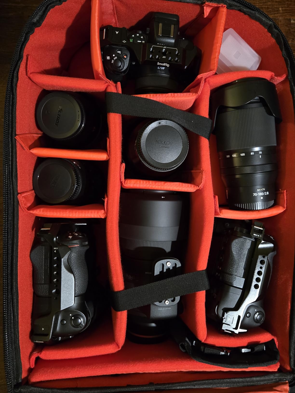Neewer 2-in-1 Rolling Camera Bag Backpack Suitcase Style Convertible with Double Handle, Shockproof Trolley Case with Removable Padded for SLR/DSLR Cameras Tripod Lenses (Black/Red) customer photo 2