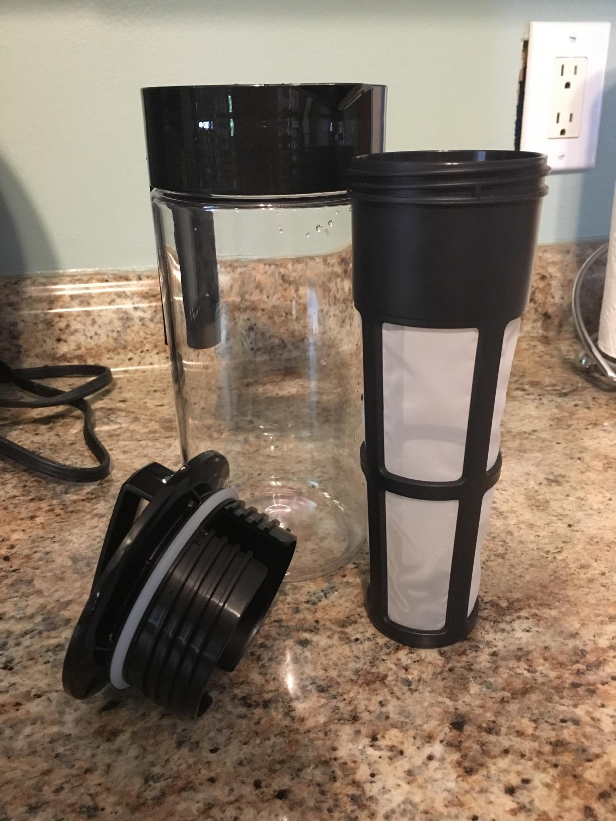 Takeya Deluxe Cold Brew Coffee Maker - BPA-Free Tritan Pitcher with Airtight Leakproof Lid, Silicone Grip Handle, Fine-Mesh Filter - Shatter-Proof, Dishwasher Safe, Made in USA - 2 Quart/Black customer photo 1
