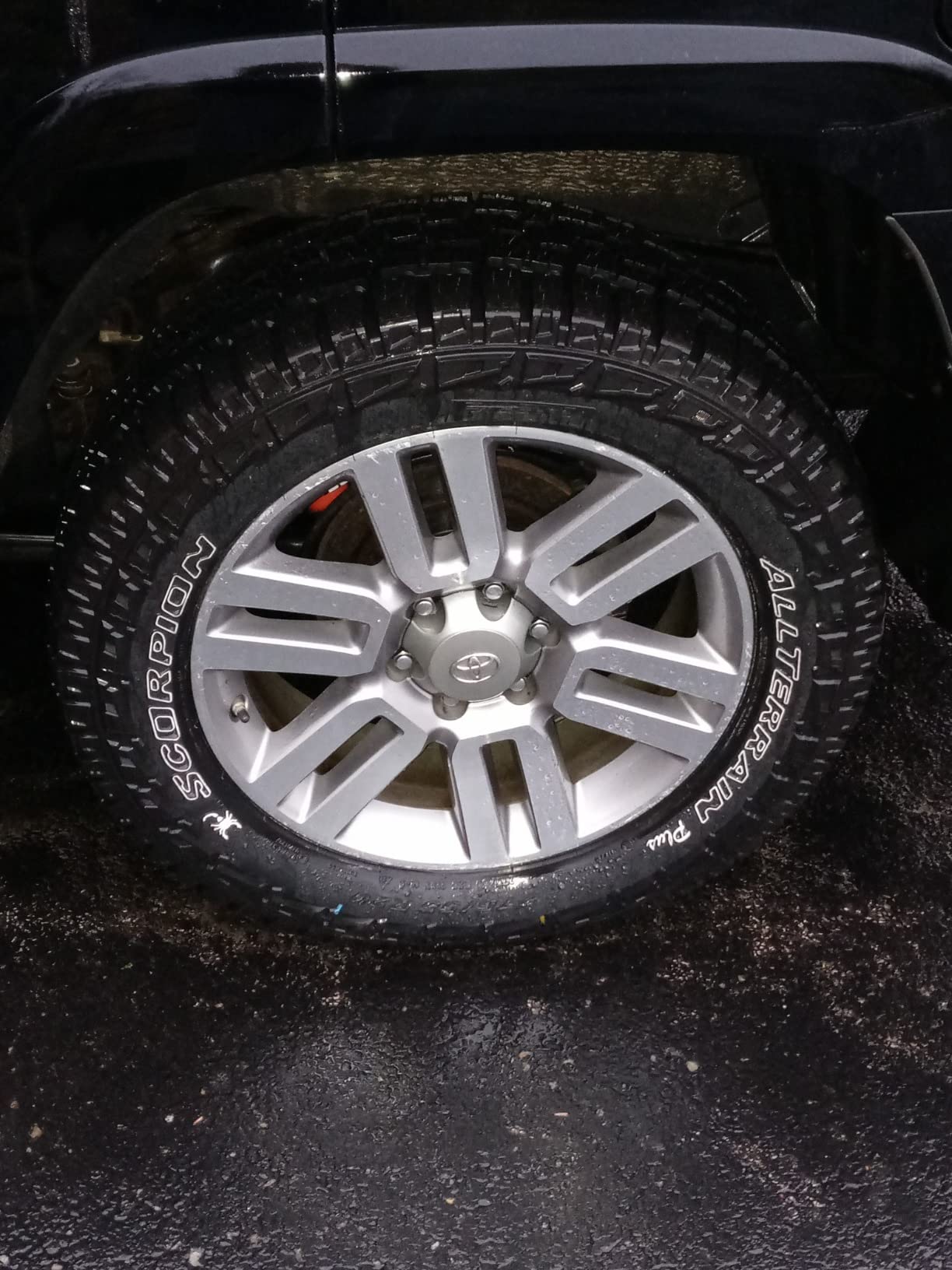 Pirelli Scorpion All Terrain Plus 275/60R20 115T All Terrain Tire customer photo 2