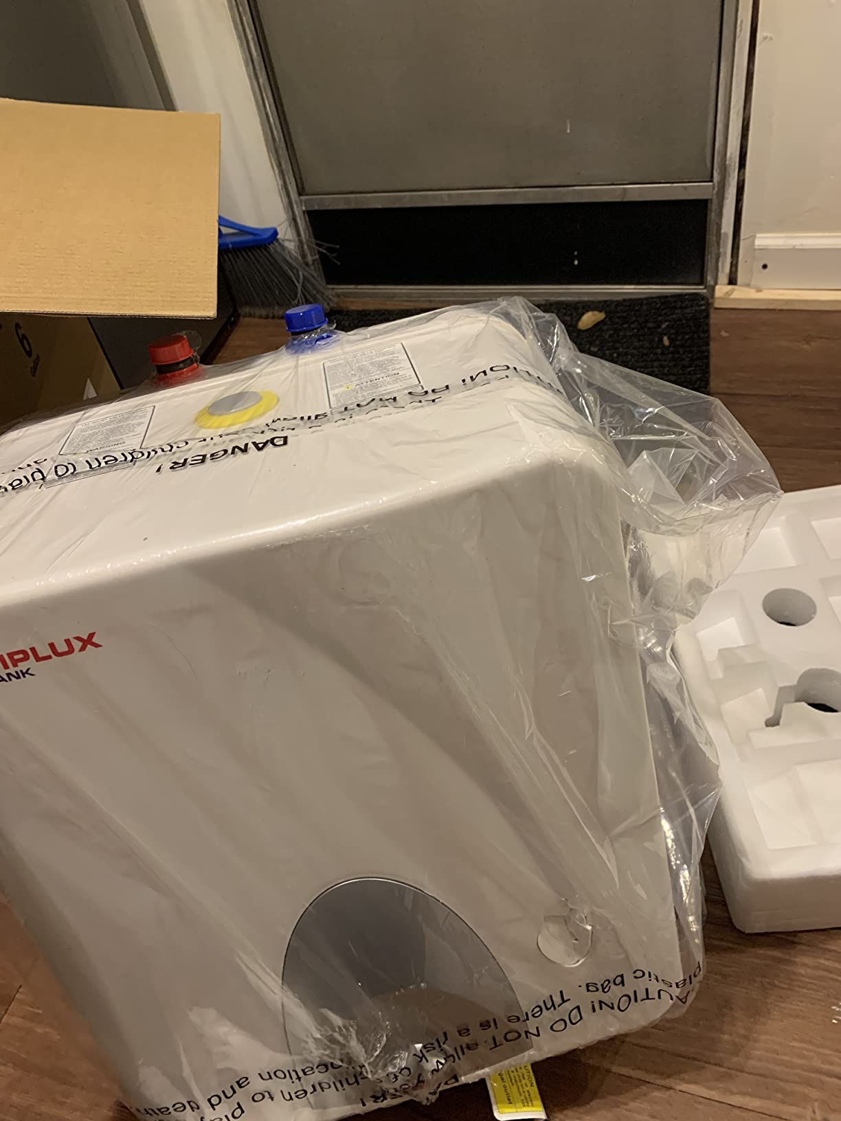 CAMPLUX Electric Hot Water Heater 6 Gallons, 120-Volt Corded 1440W Point of Use Mini-Tank Electric Water Heater customer photo 1