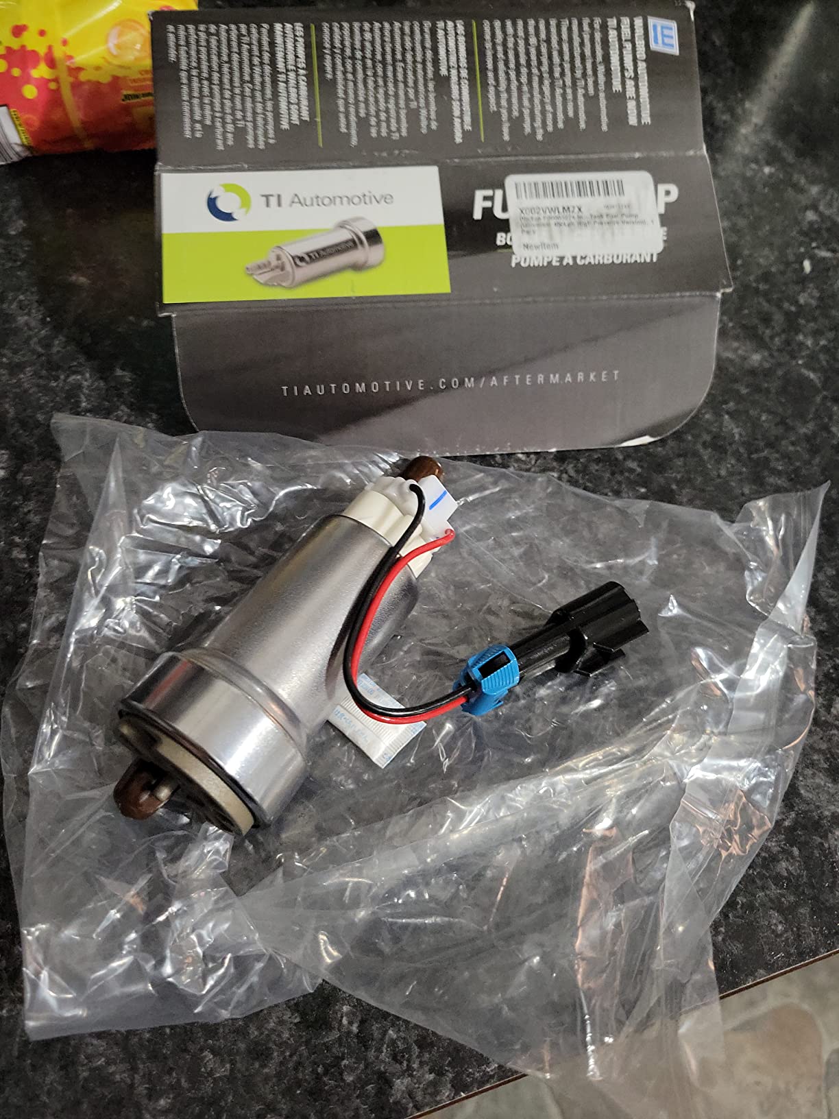 Walbro F90000274 In-Tank Fuel Pump (Universal 450Lph High Pressure Version), 1 Pack customer photo 2